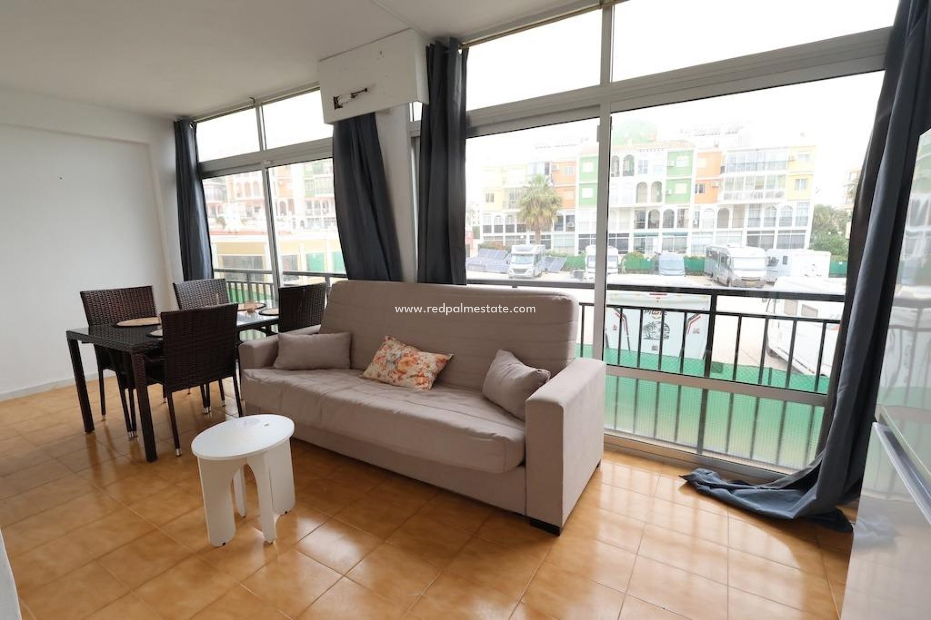 Resale - Apartment -
Torrevieja - La Veleta