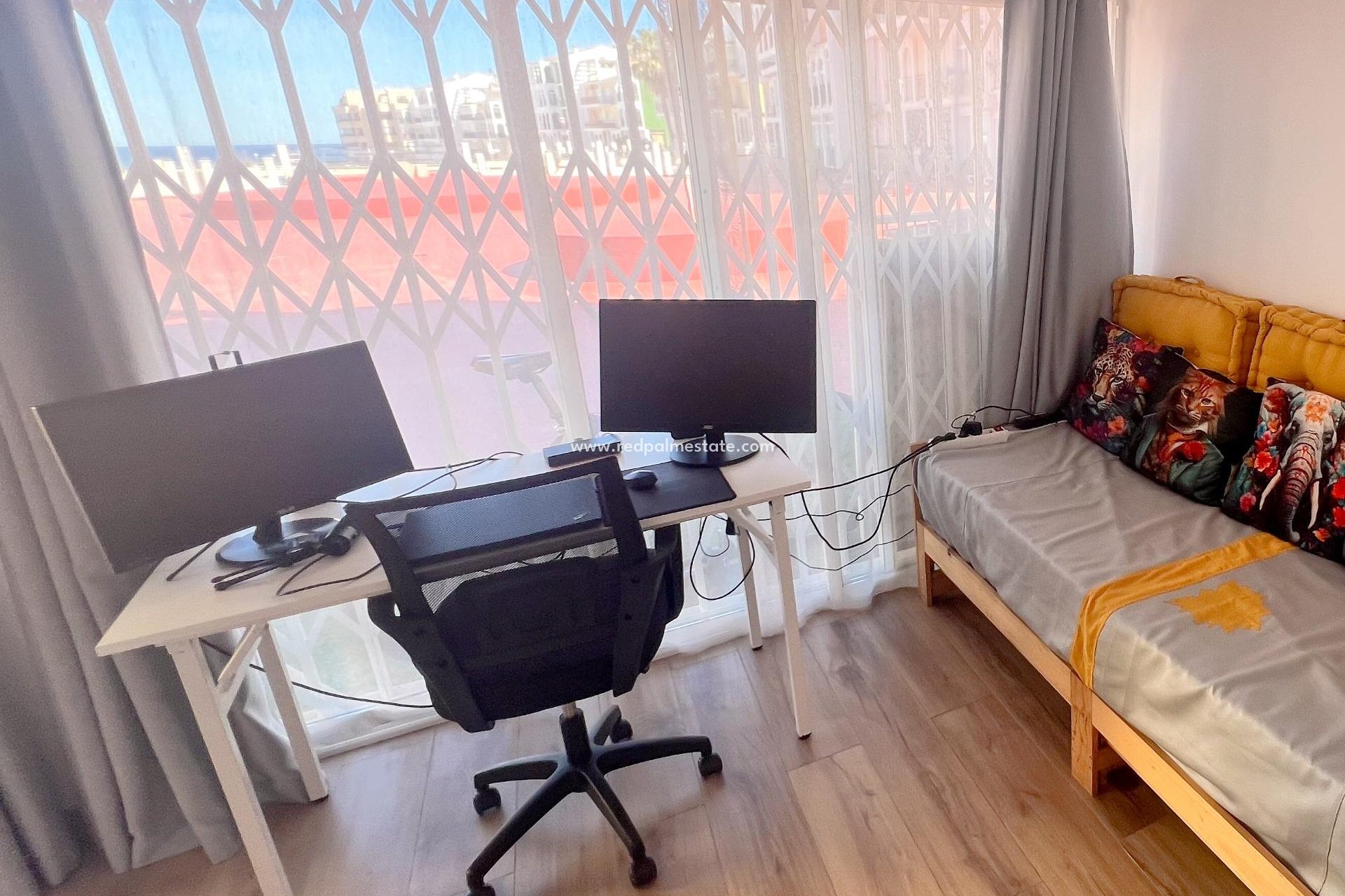 Resale - Apartment -
Torrevieja - La Veleta