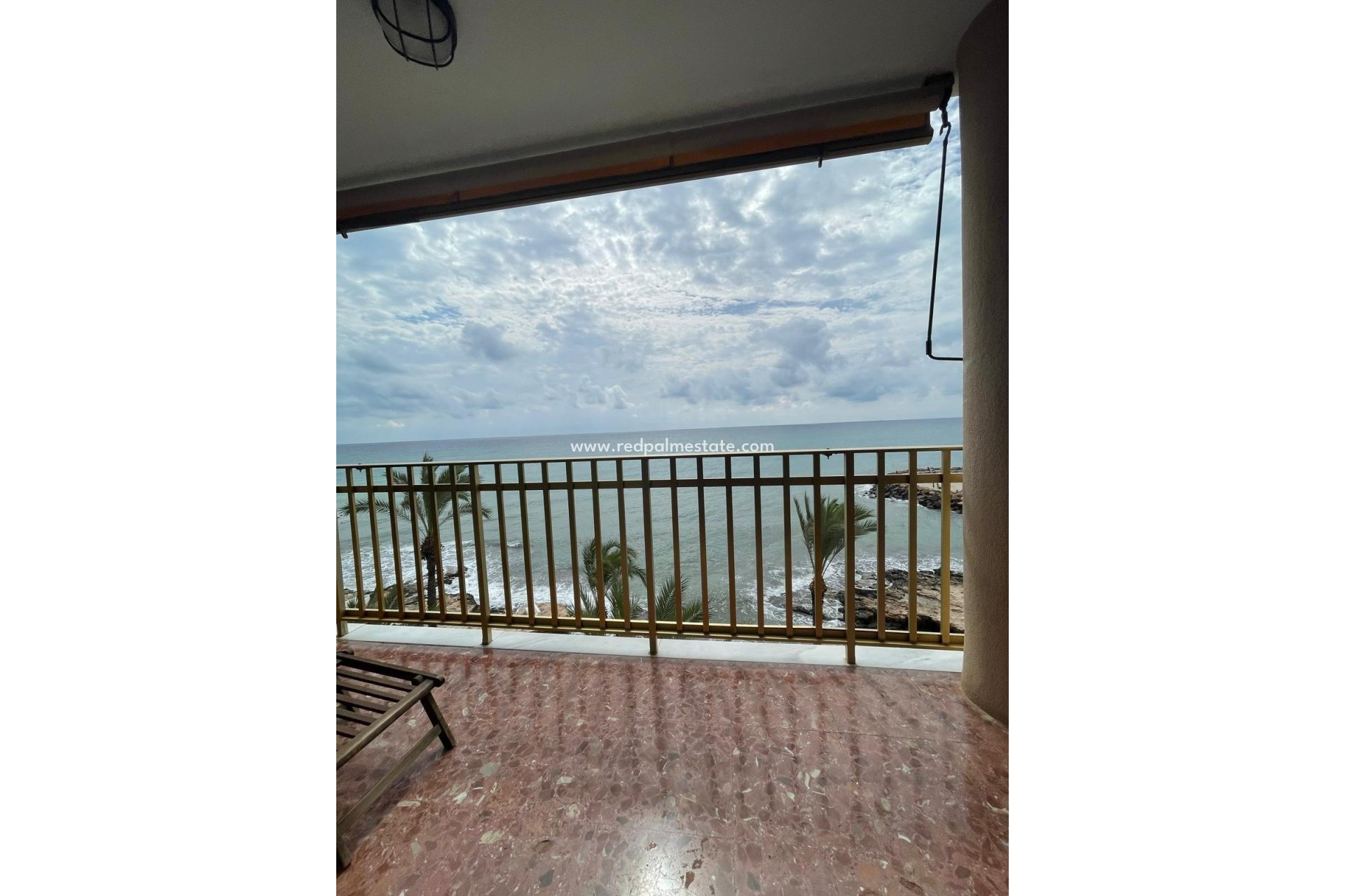 Resale - Apartment -
Torrevieja - Las Piscinas Naturales