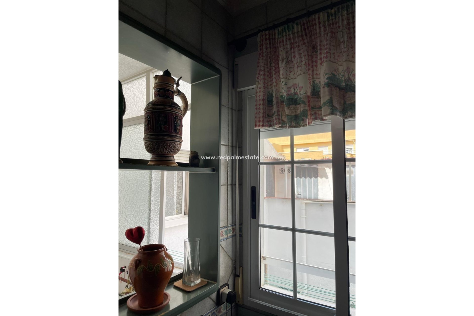 Resale - Apartment -
Torrevieja - Las Piscinas Naturales