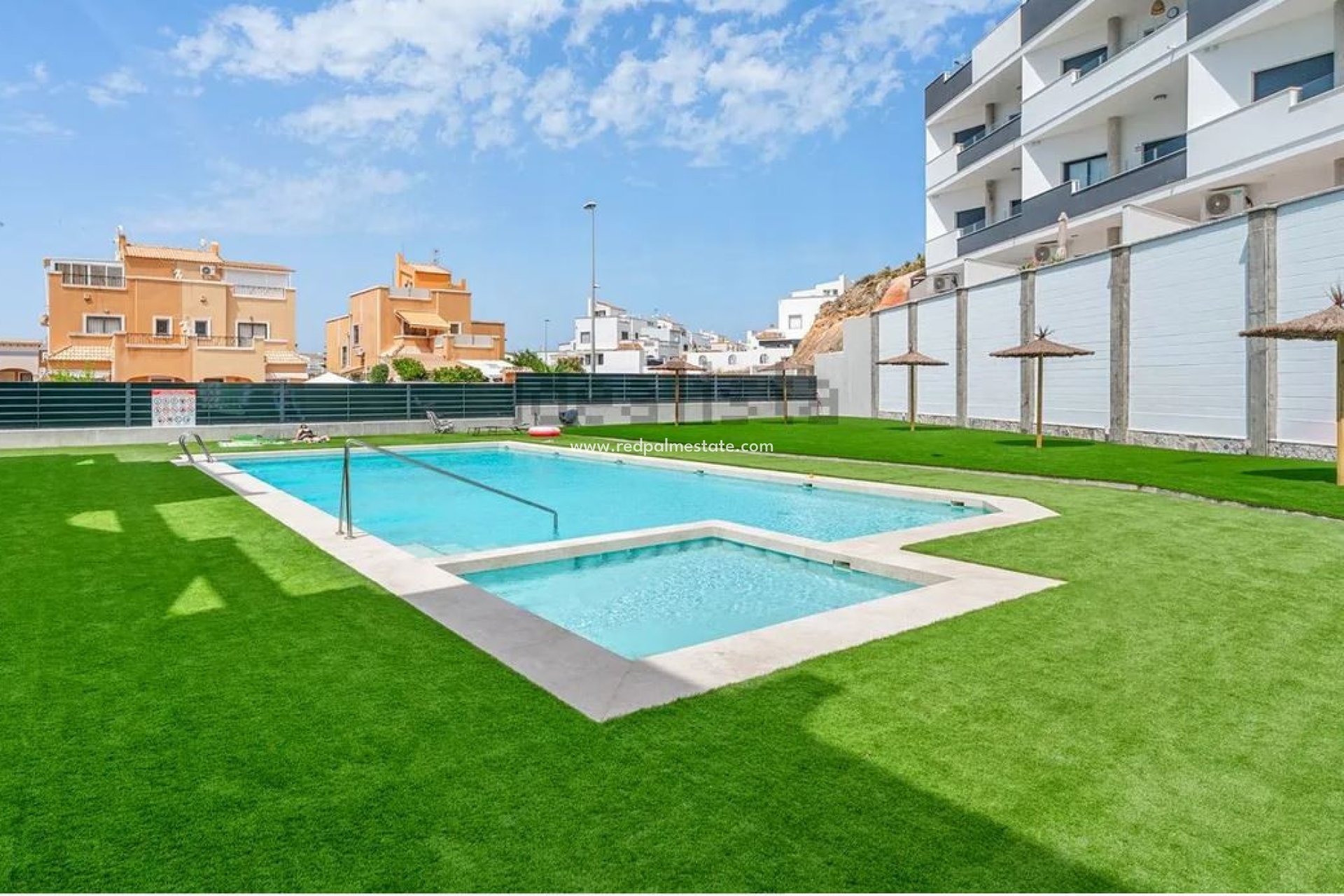 Resale - Apartment -
Torrevieja - Los altos