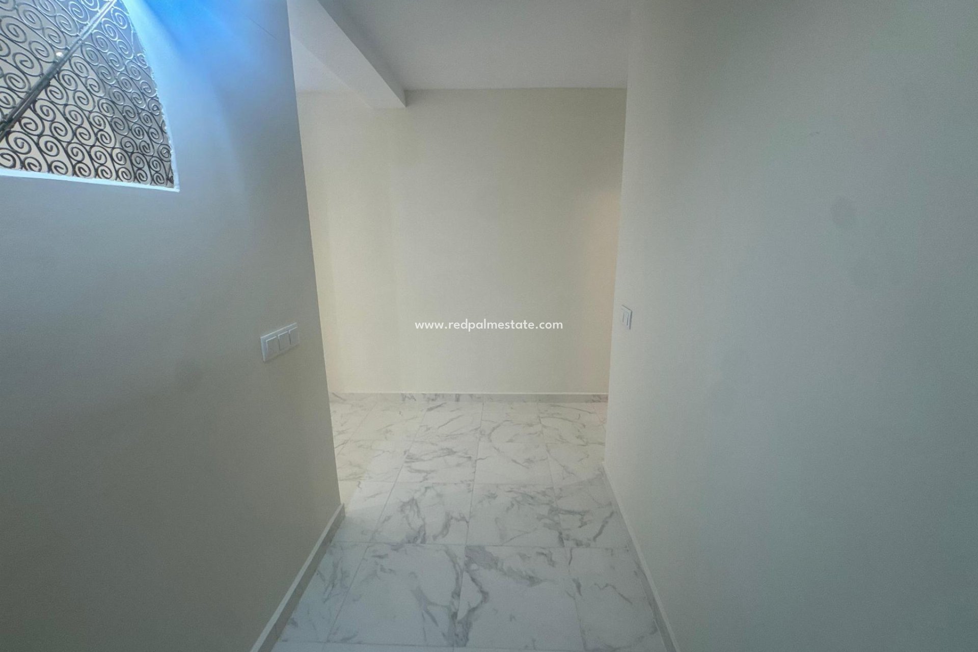 Resale - Apartment -
Torrevieja - Muelle Pesquero