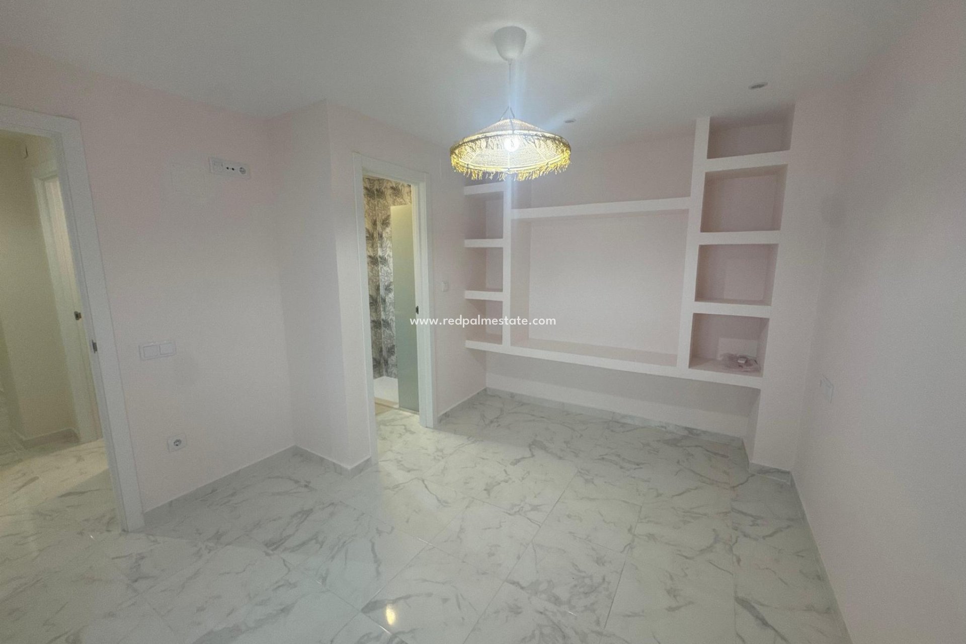 Resale - Apartment -
Torrevieja - Muelle Pesquero