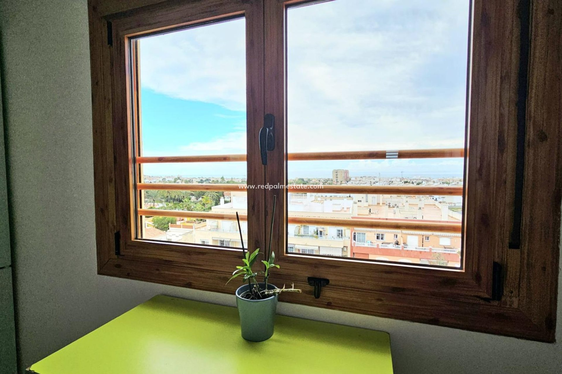 Resale - Apartment -
Torrevieja - Nueva Torrevieja - Aguas Nuevas