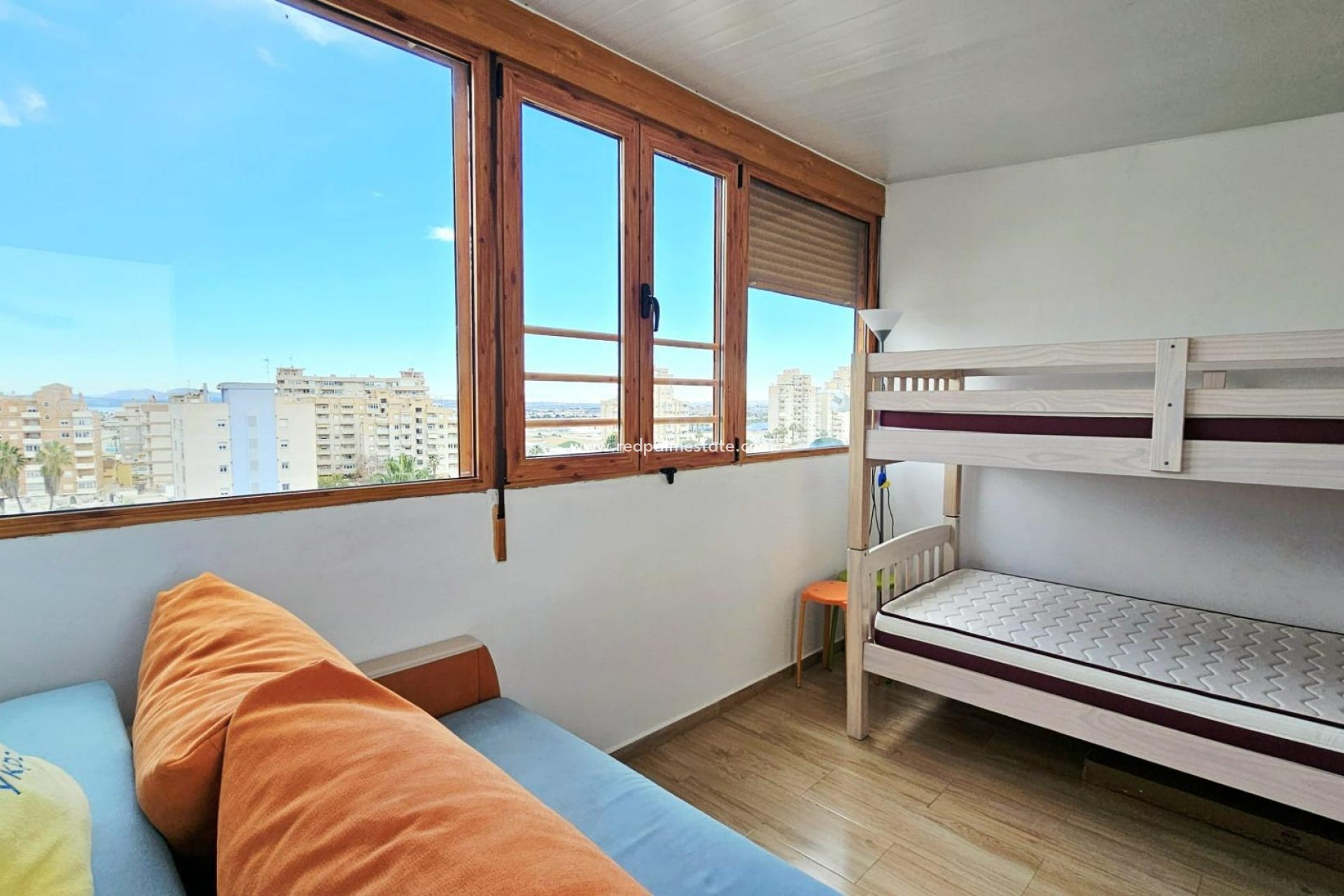 Resale - Apartment -
Torrevieja - Nueva Torrevieja - Aguas Nuevas