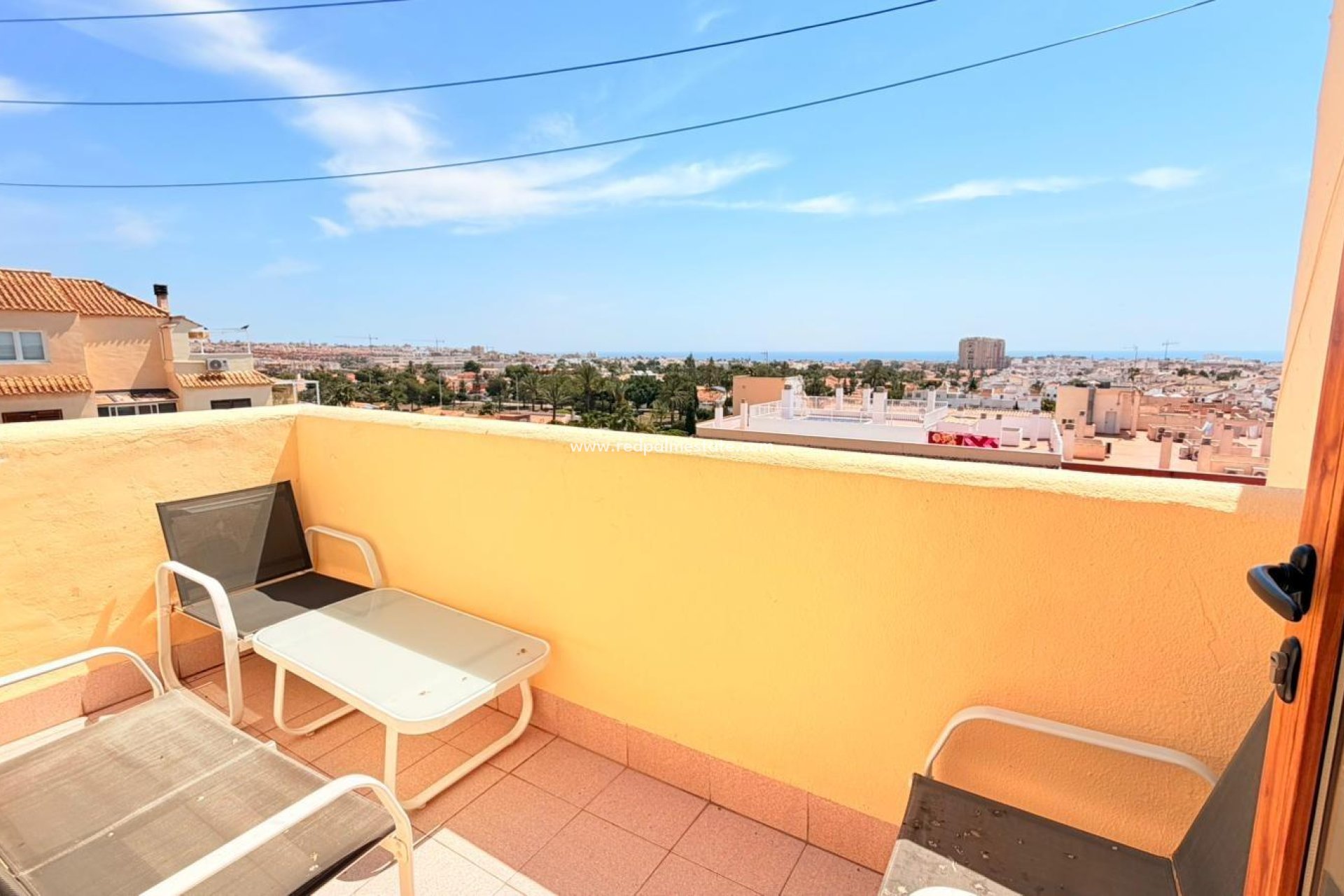 Resale - Apartment -
Torrevieja - Nueva Torrevieja - Aguas Nuevas