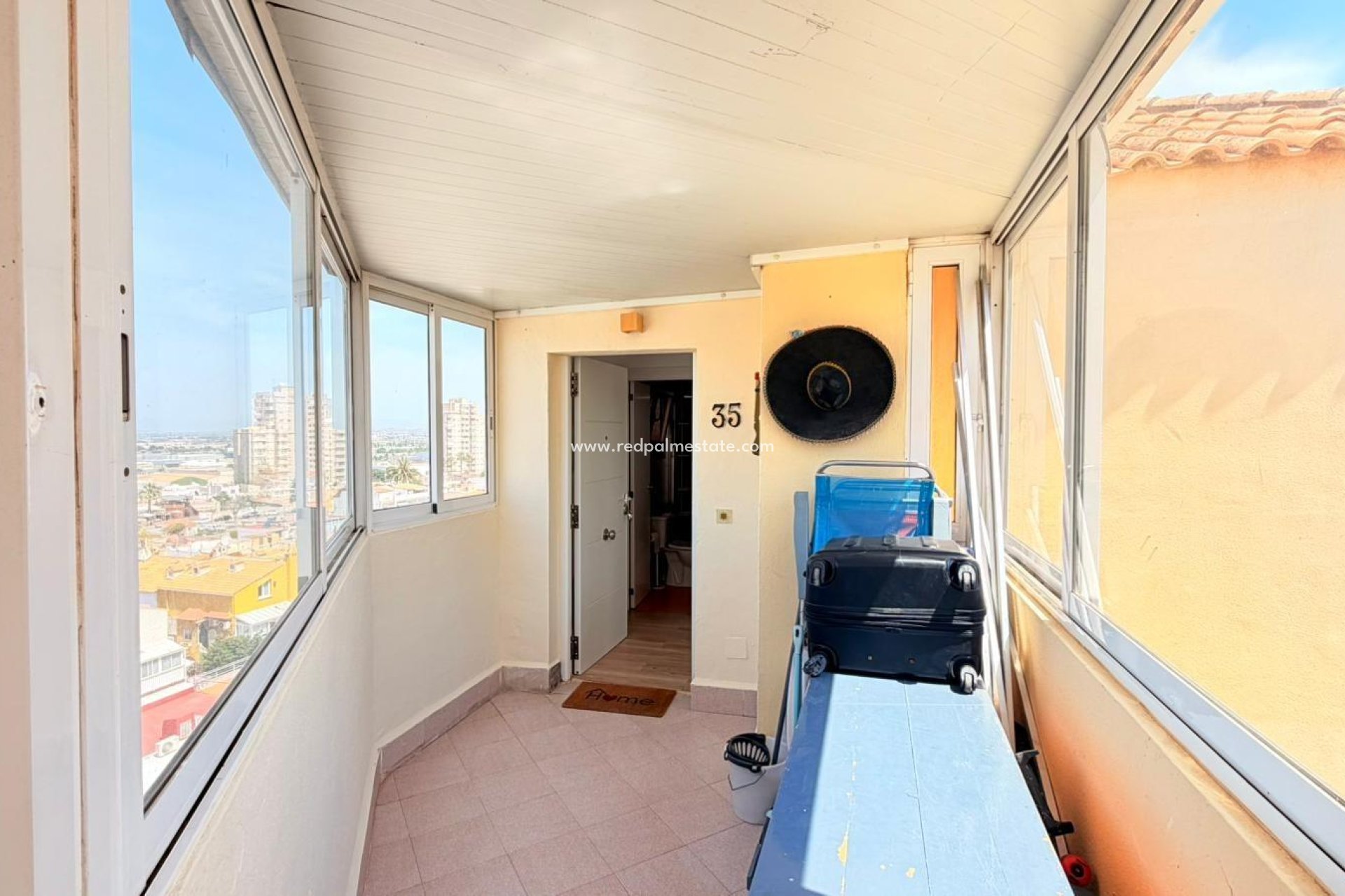 Resale - Apartment -
Torrevieja - Nueva Torrevieja - Aguas Nuevas