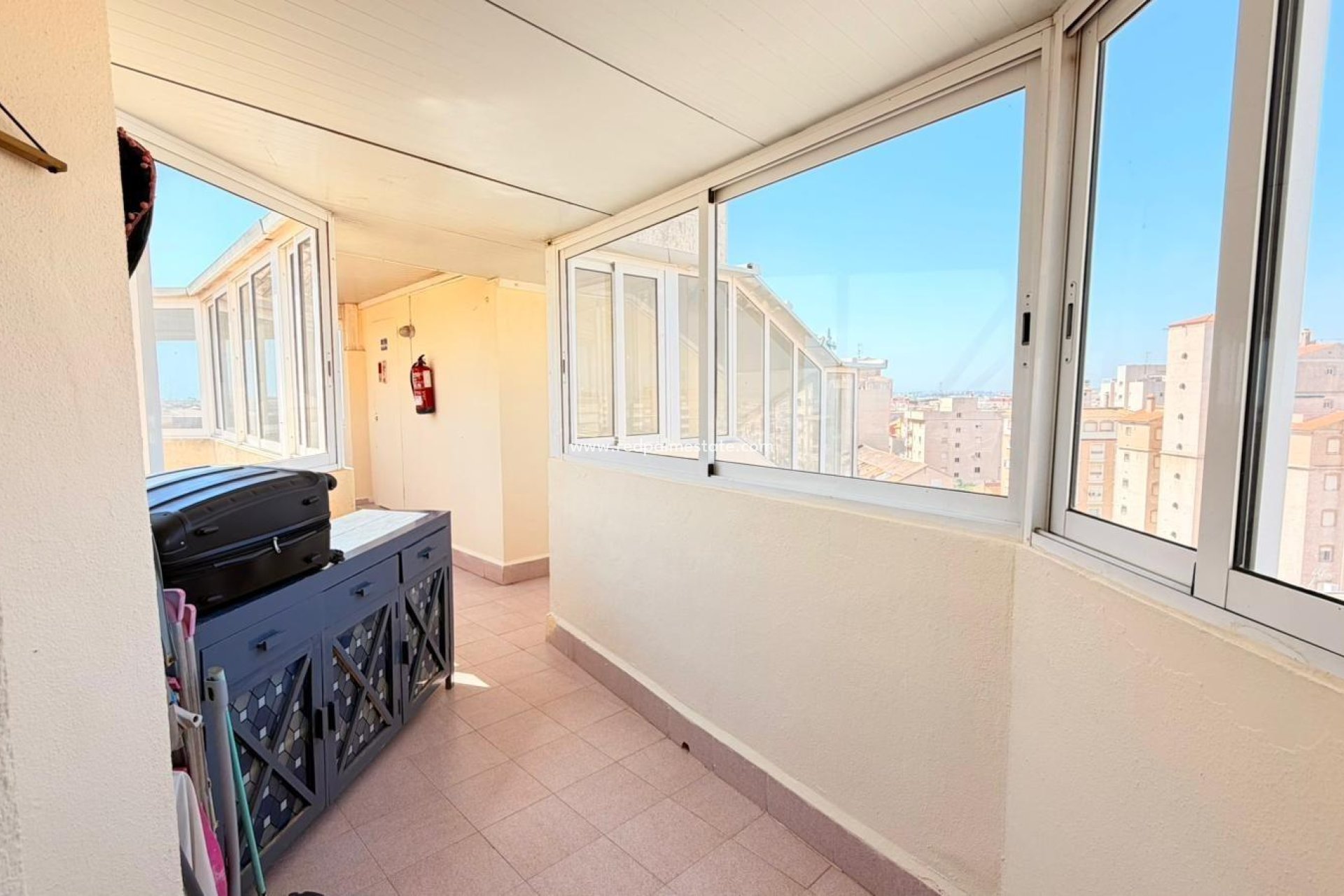 Resale - Apartment -
Torrevieja - Nueva Torrevieja - Aguas Nuevas