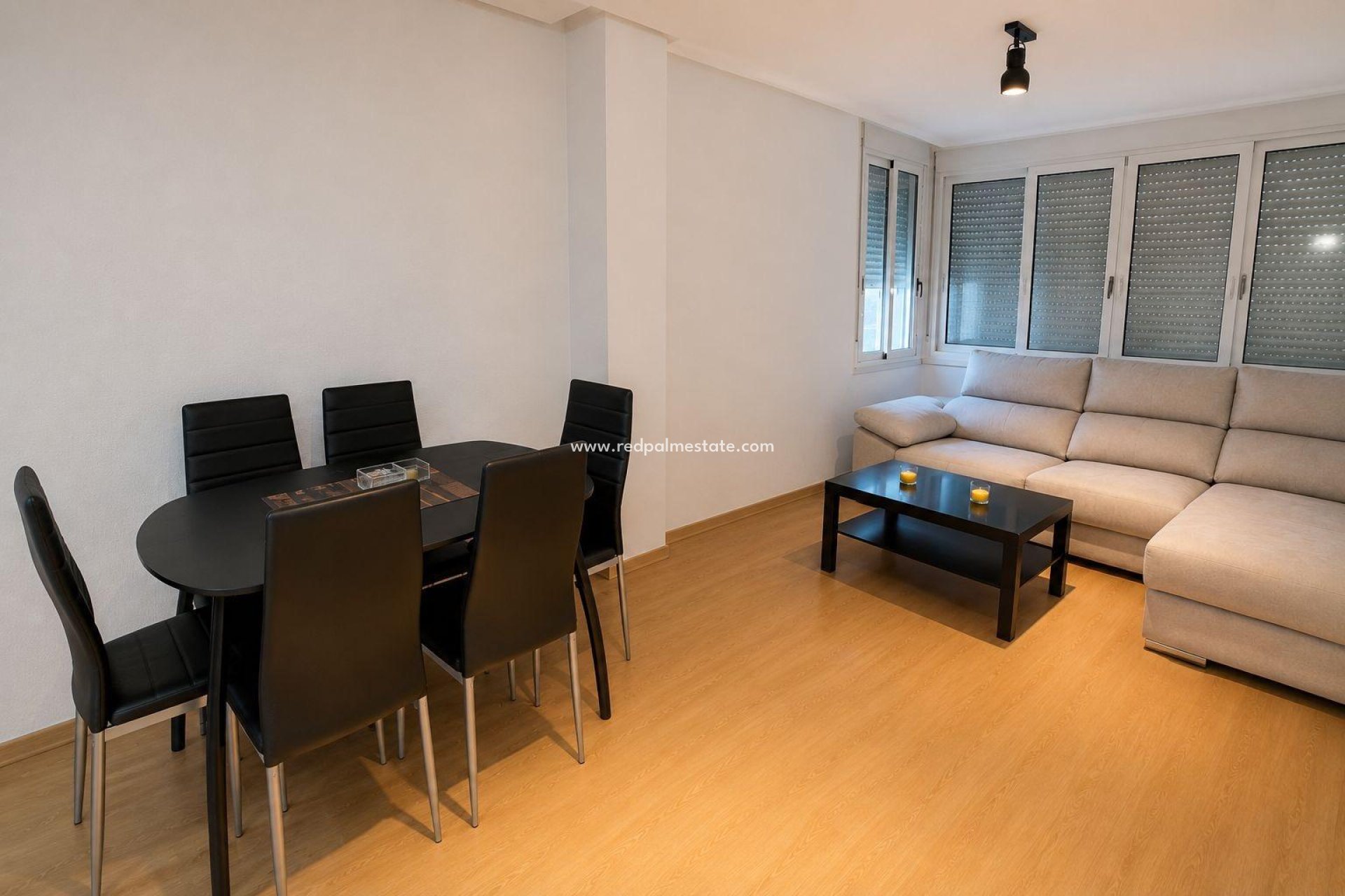 Resale - Apartment -
Torrevieja - Nueva Torrevieja - Aguas Nuevas
