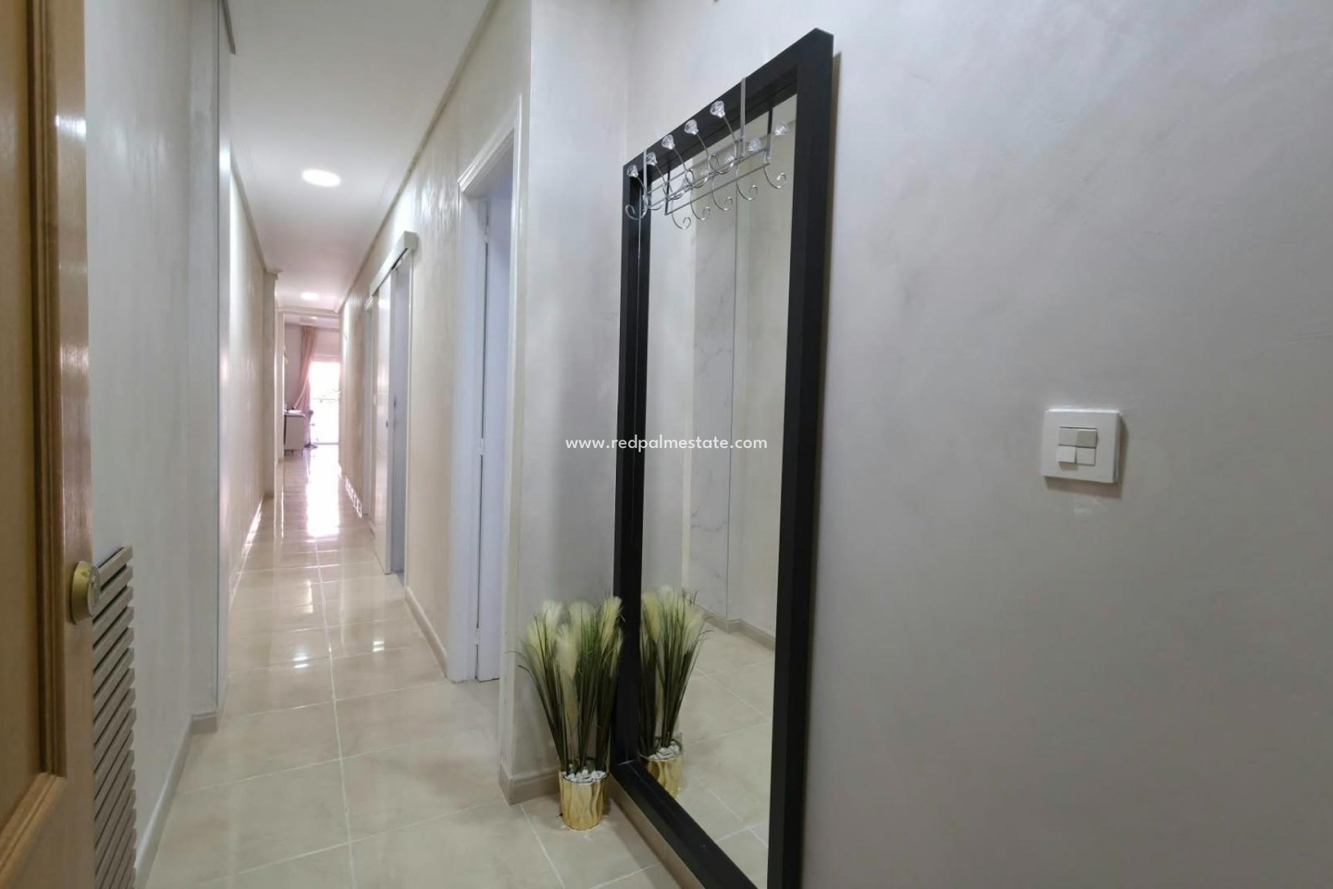 Resale - Apartment -
Torrevieja - Nueva Torrevieja - Aguas Nuevas