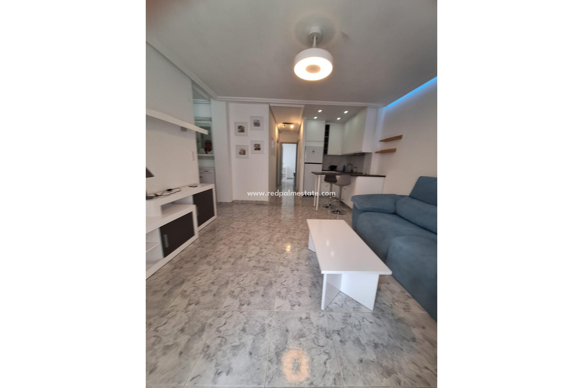 Resale - Apartment -
Torrevieja - Nueva Torrevieja - Aguas Nuevas