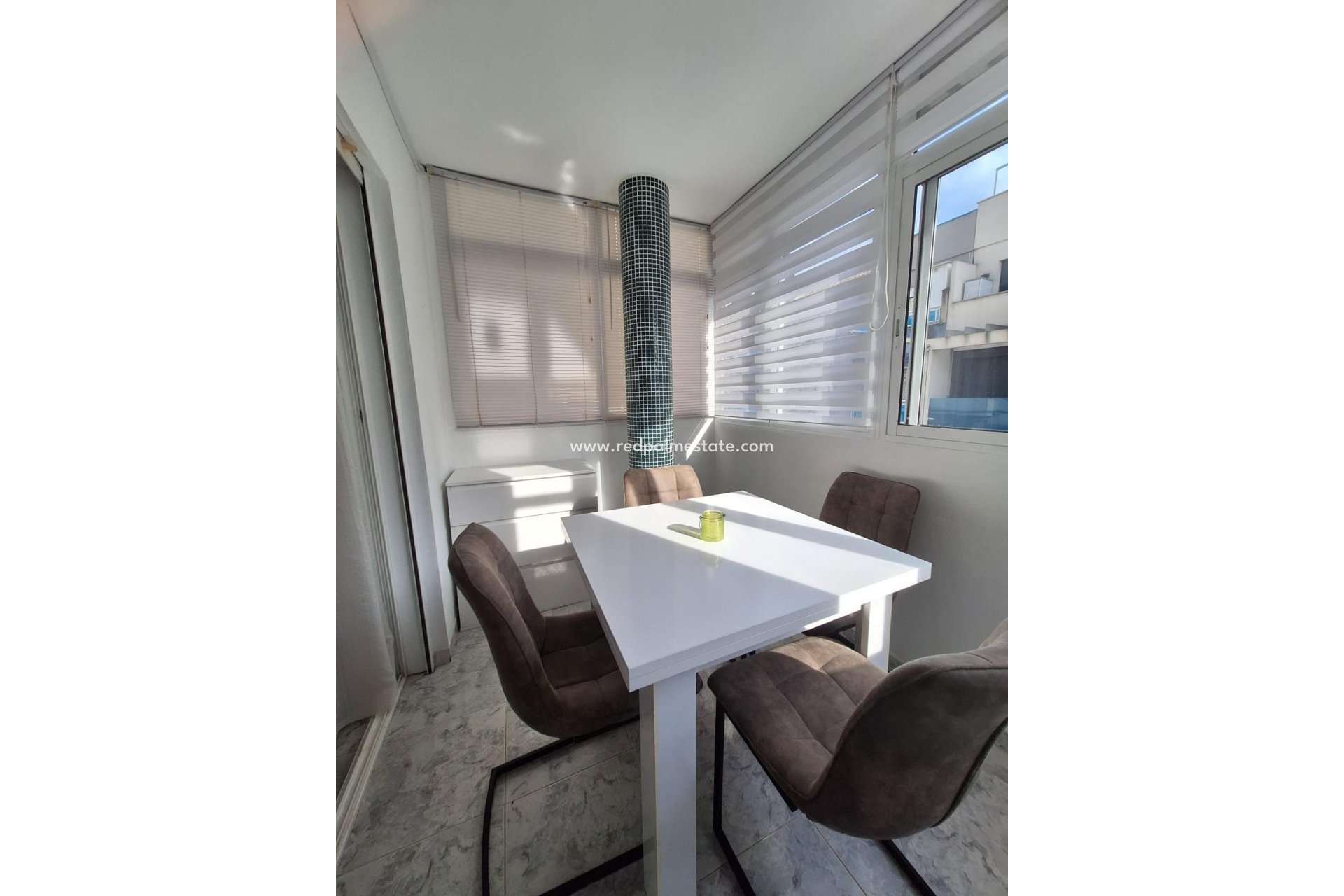 Resale - Apartment -
Torrevieja - Nueva Torrevieja - Aguas Nuevas