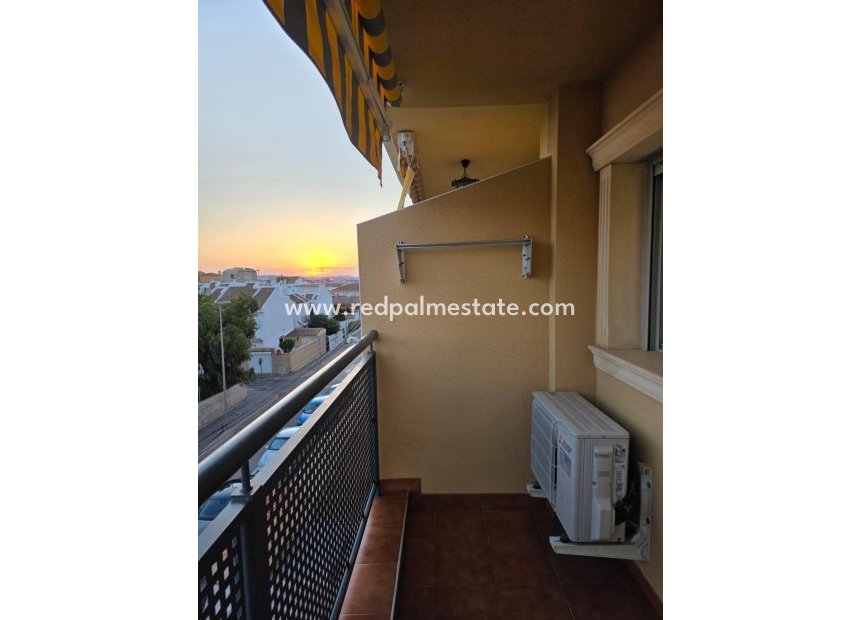 Resale - Apartment -
Torrevieja - Nueva Torrevieja - Aguas Nuevas