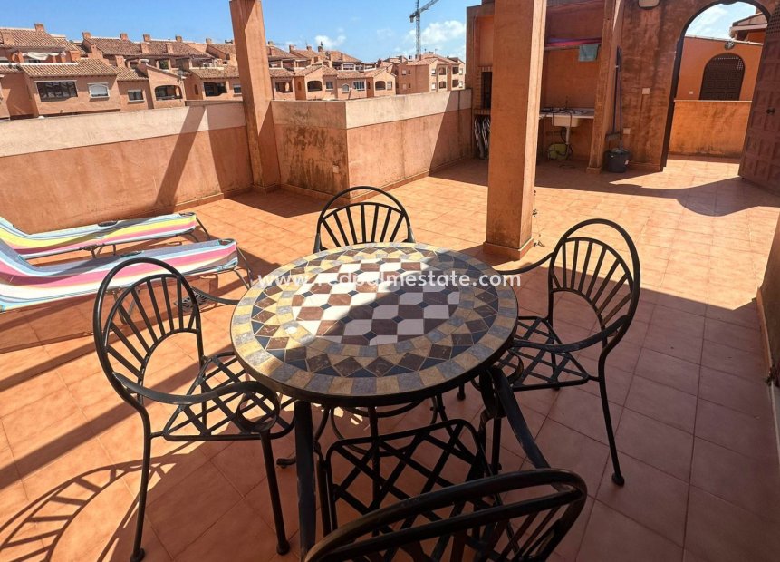 Resale - Apartment -
Torrevieja - Nueva Torrevieja - Aguas Nuevas