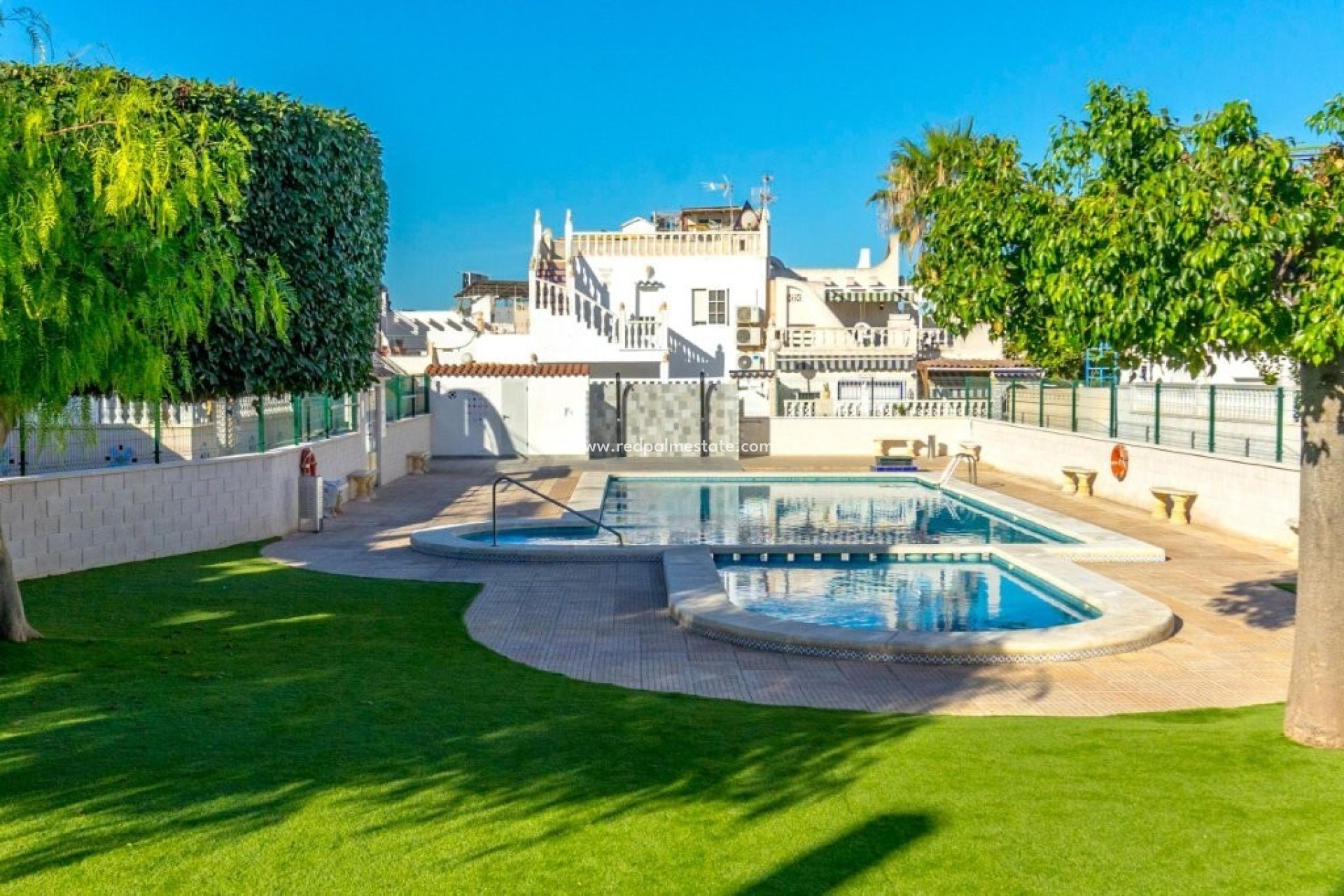 Resale - Apartment -
Torrevieja - Nueva Torrevieja - Aguas Nuevas