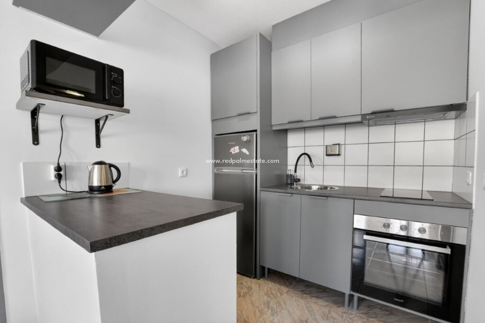 Resale - Apartment -
Torrevieja - Nueva Torrevieja - Aguas Nuevas
