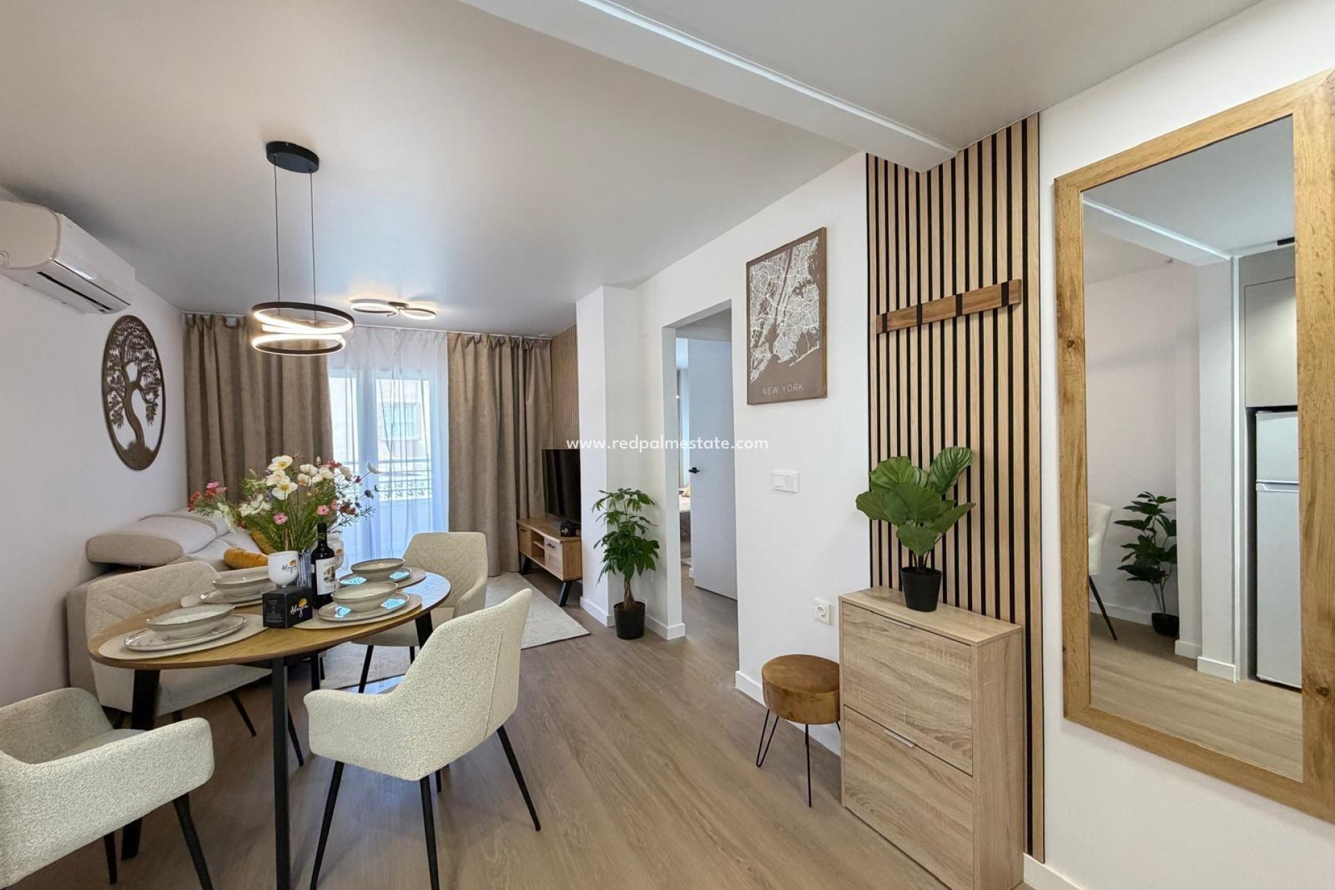 Resale - Apartment -
Torrevieja - Nueva Torrevieja - Aguas Nuevas