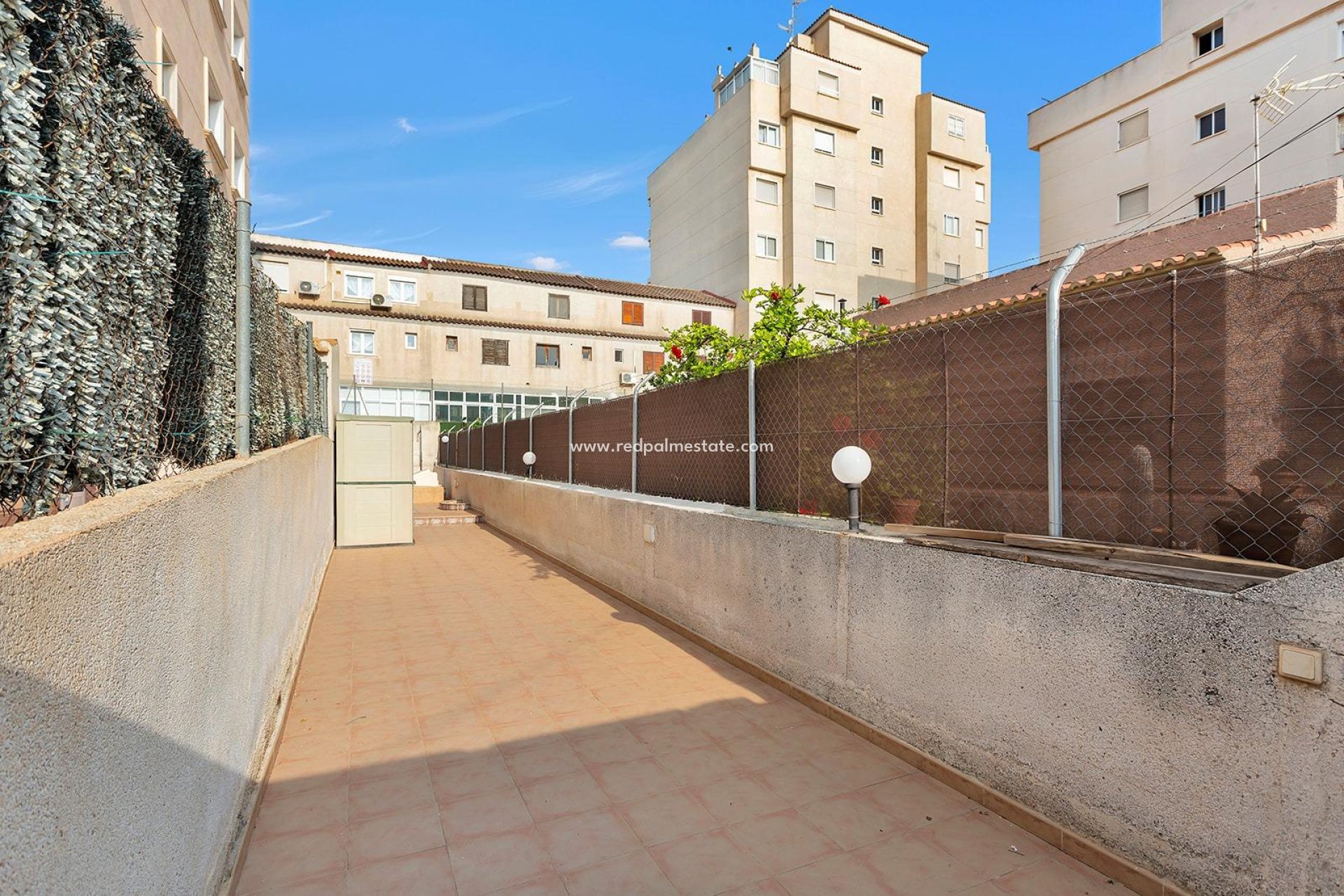 Resale - Apartment -
Torrevieja - Nueva Torrevieja