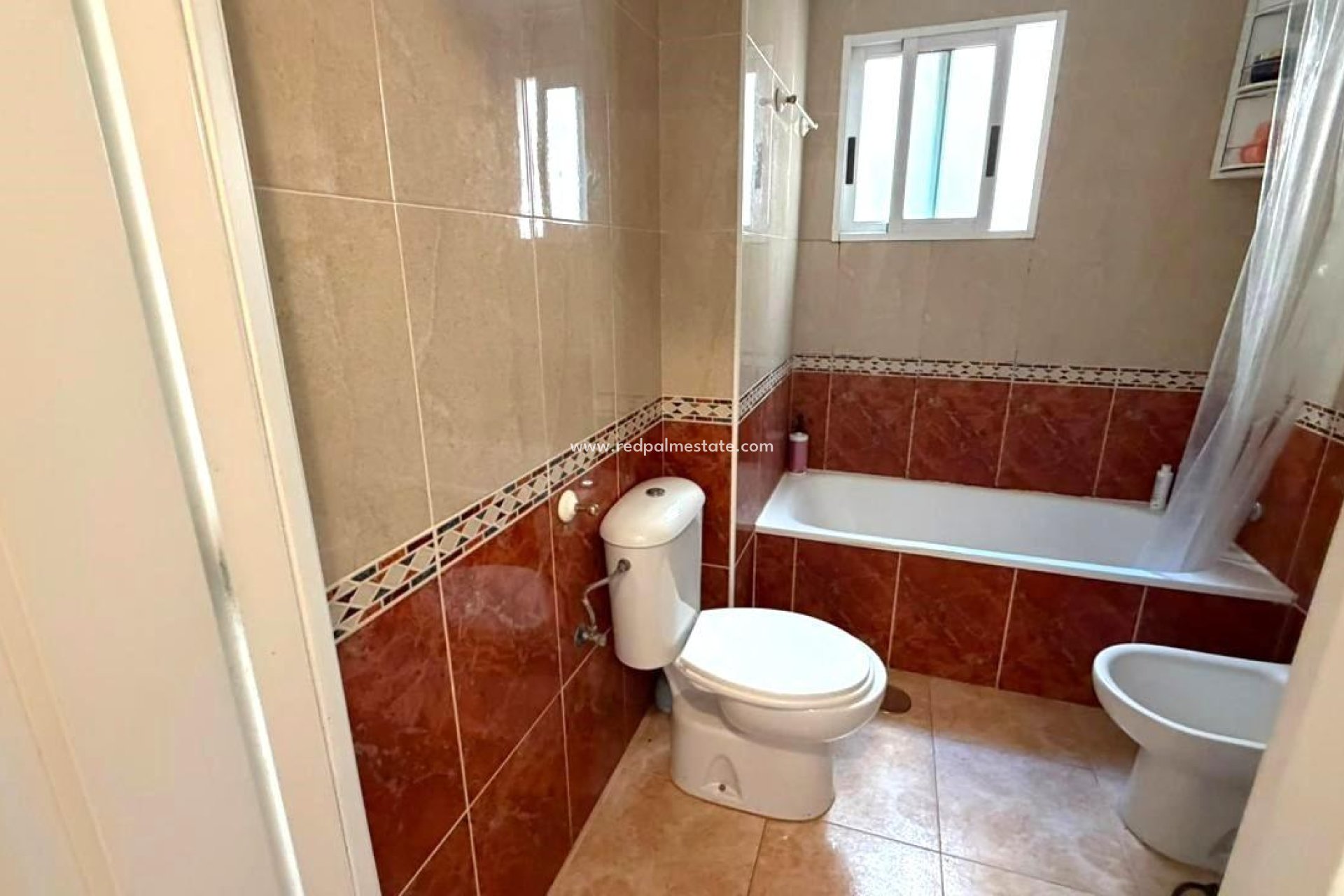 Resale - Apartment -
Torrevieja - PARQUE DE LAS NACIONES