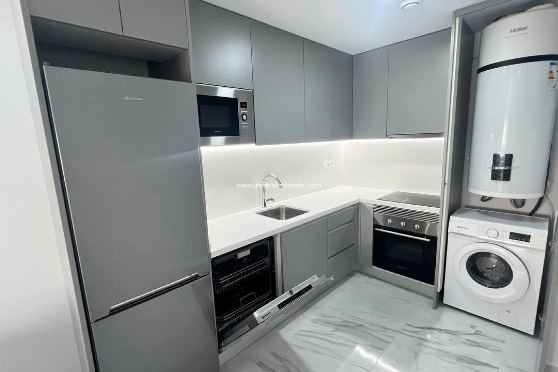 Resale - Apartment -
Torrevieja - PARQUE DE LAS NACIONES