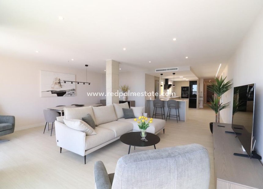 Resale - Apartment -
Torrevieja - Paseo maritimo