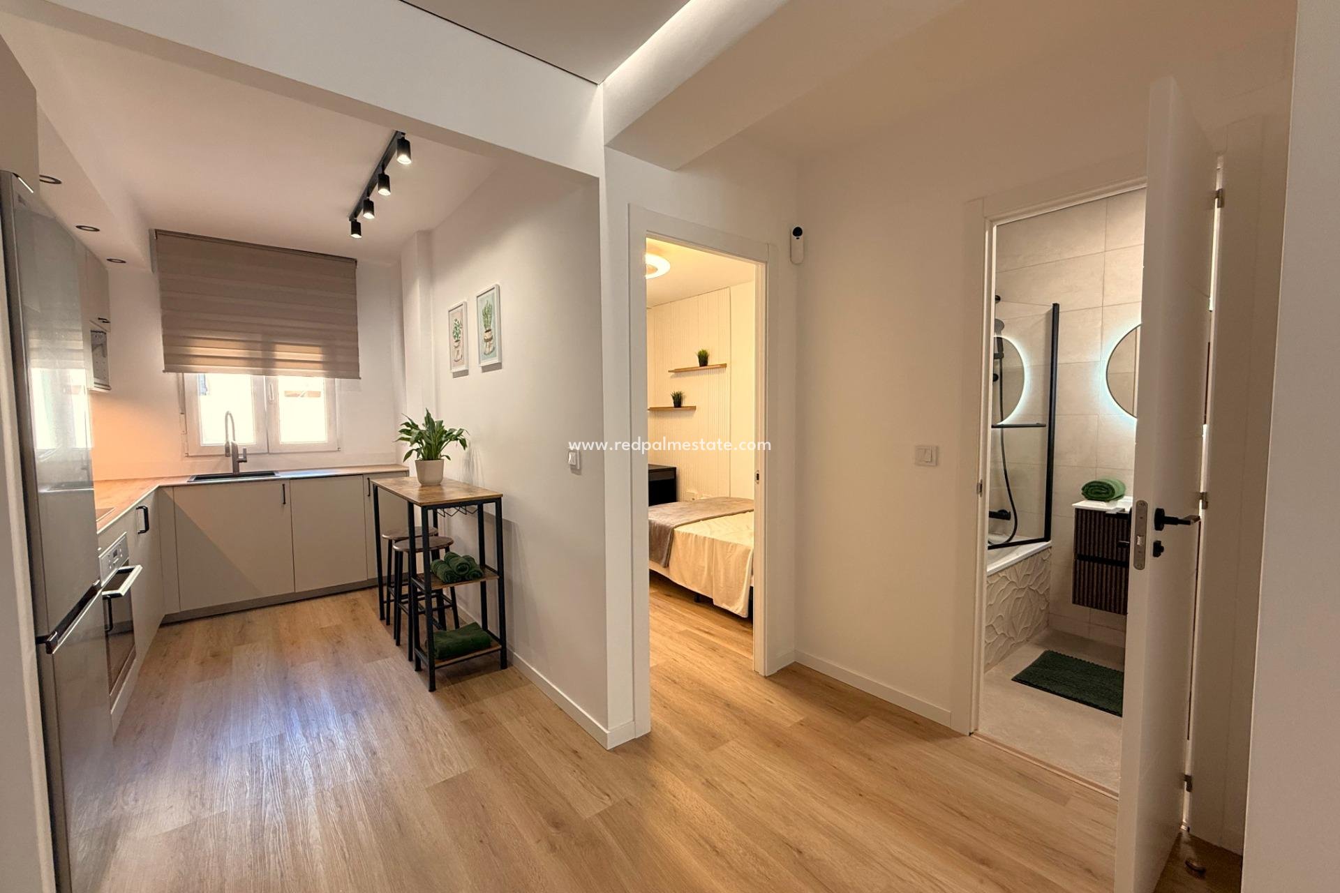 Resale - Apartment -
Torrevieja - Playa de los Locos