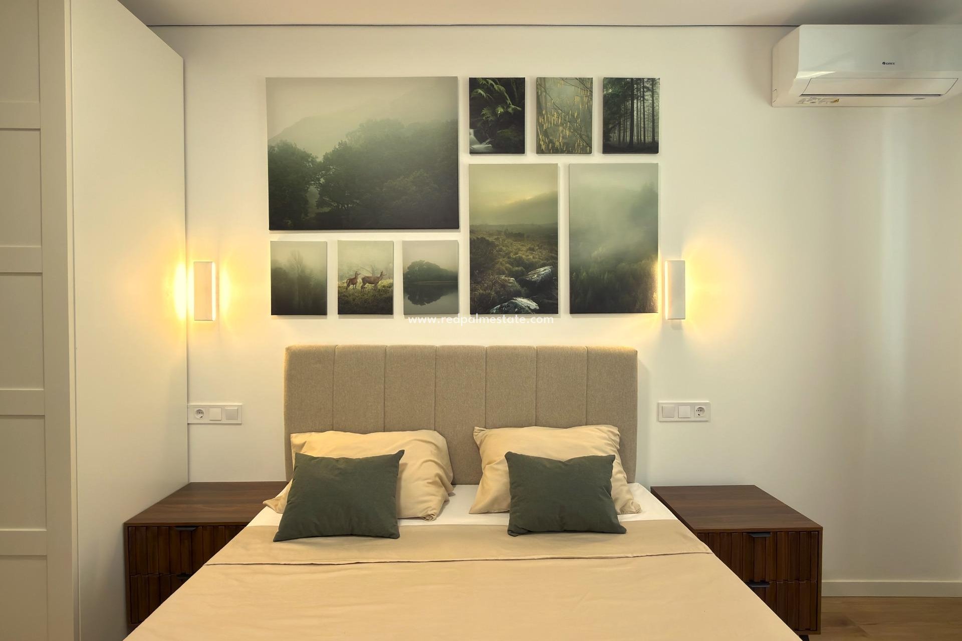 Resale - Apartment -
Torrevieja - Playa de los Locos