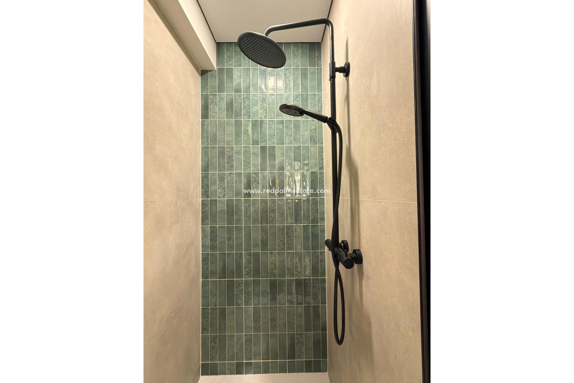 Resale - Apartment -
Torrevieja - Playa de los Locos