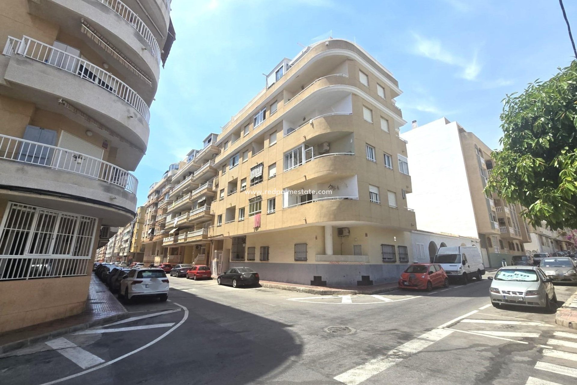 Resale - Apartment -
Torrevieja - Playa de los Locos