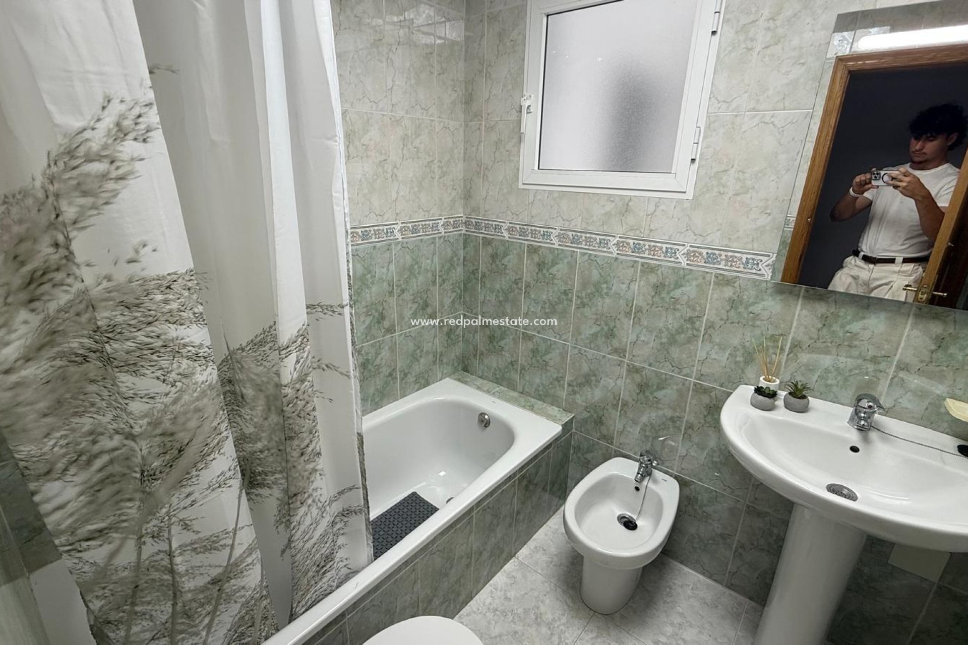 Resale - Apartment -
Torrevieja - Playa de los Locos