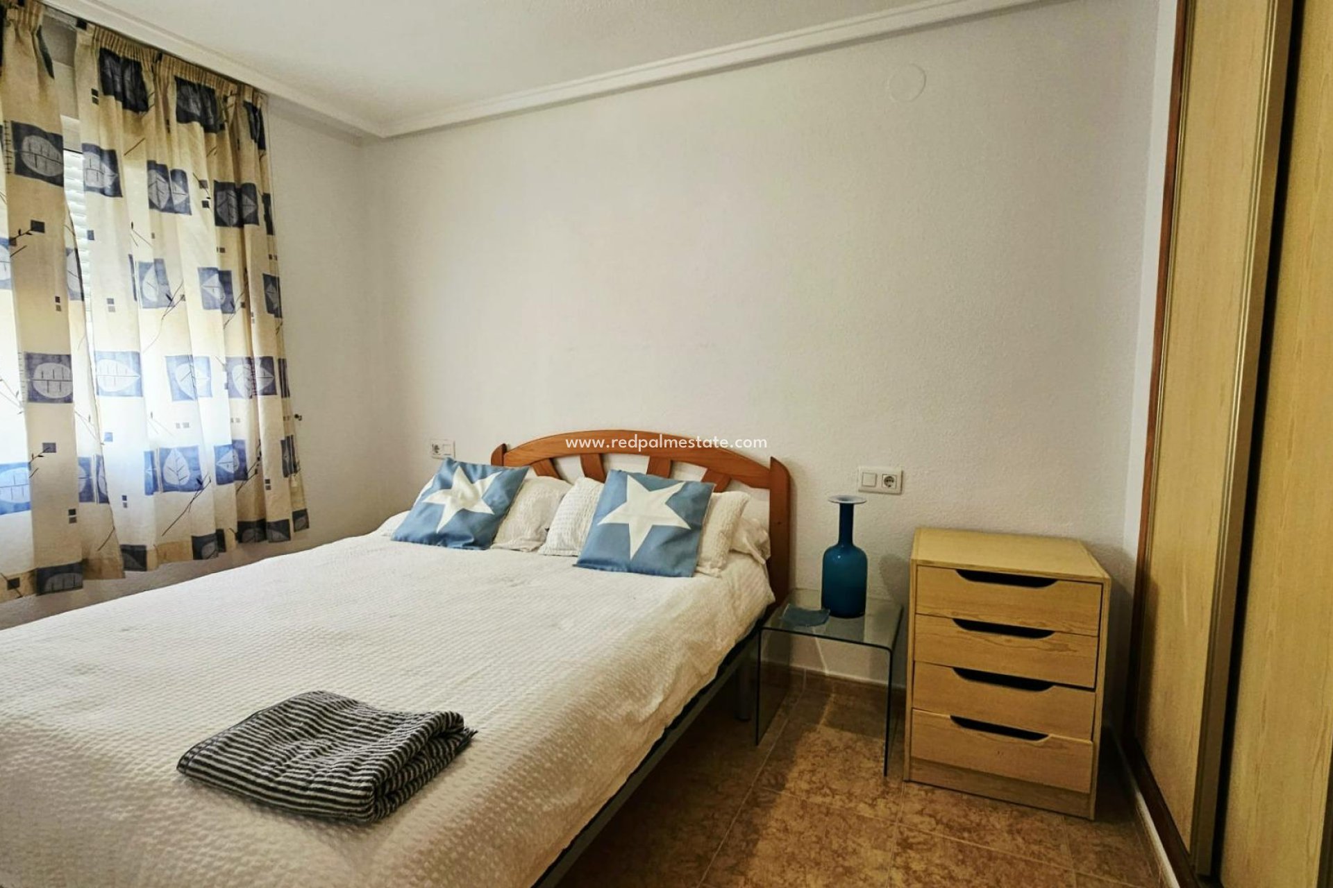 Resale - Apartment -
Torrevieja - Playa de los Locos