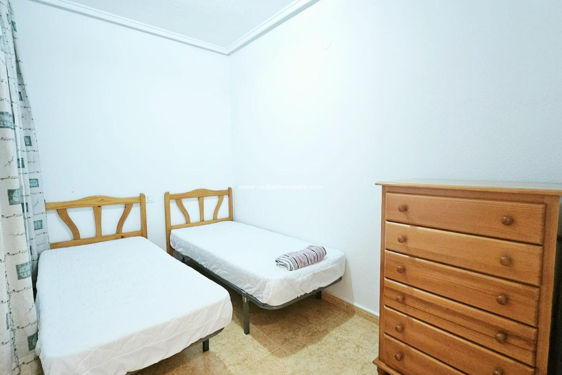 Resale - Apartment -
Torrevieja - Playa de los Locos