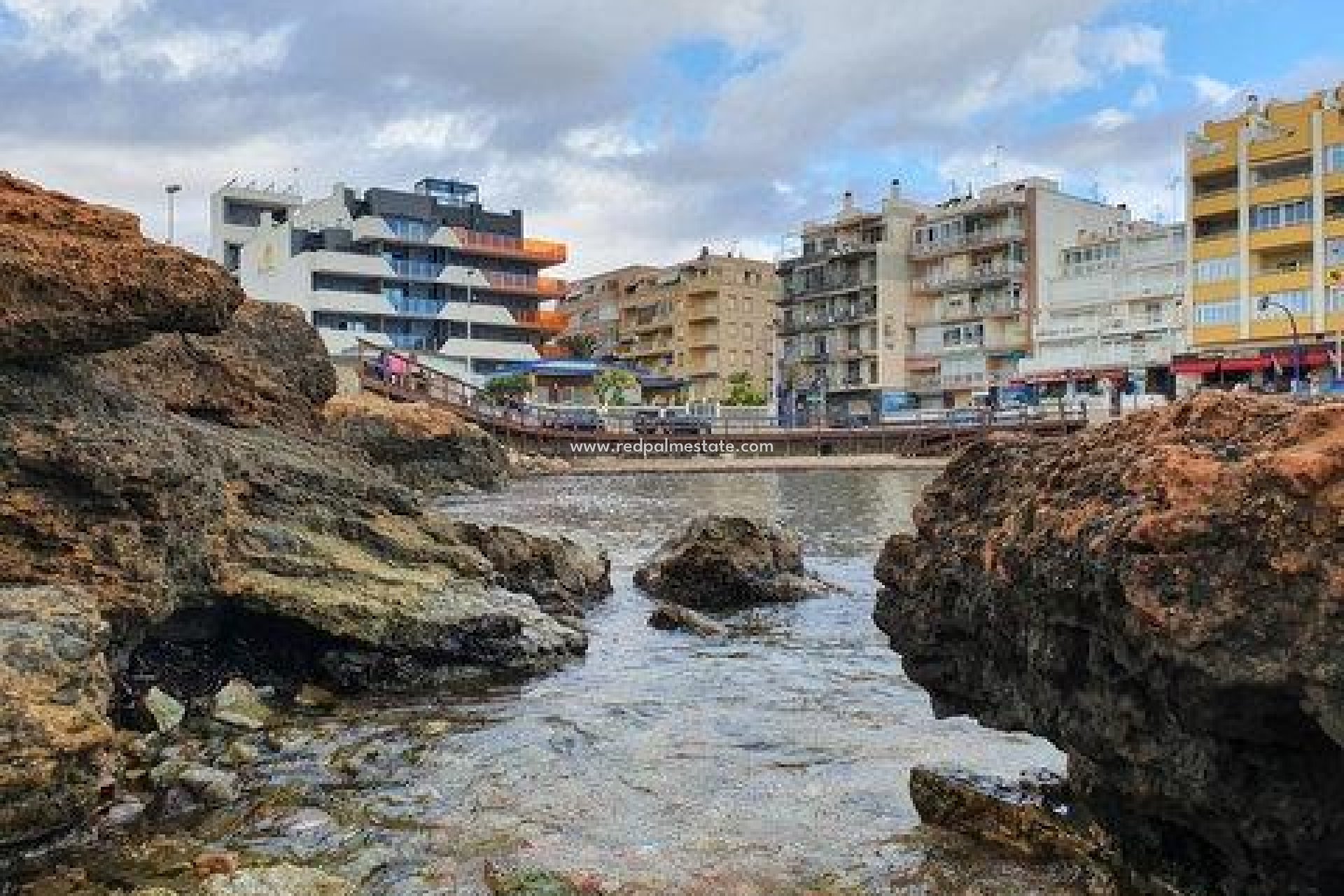 Resale - Apartment -
Torrevieja - Playa de los Locos