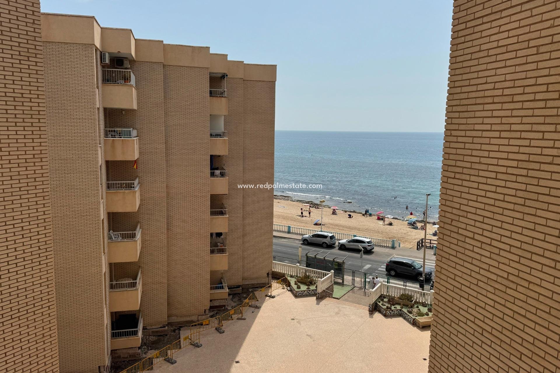 Resale - Apartment -
Torrevieja - Playa de los Locos