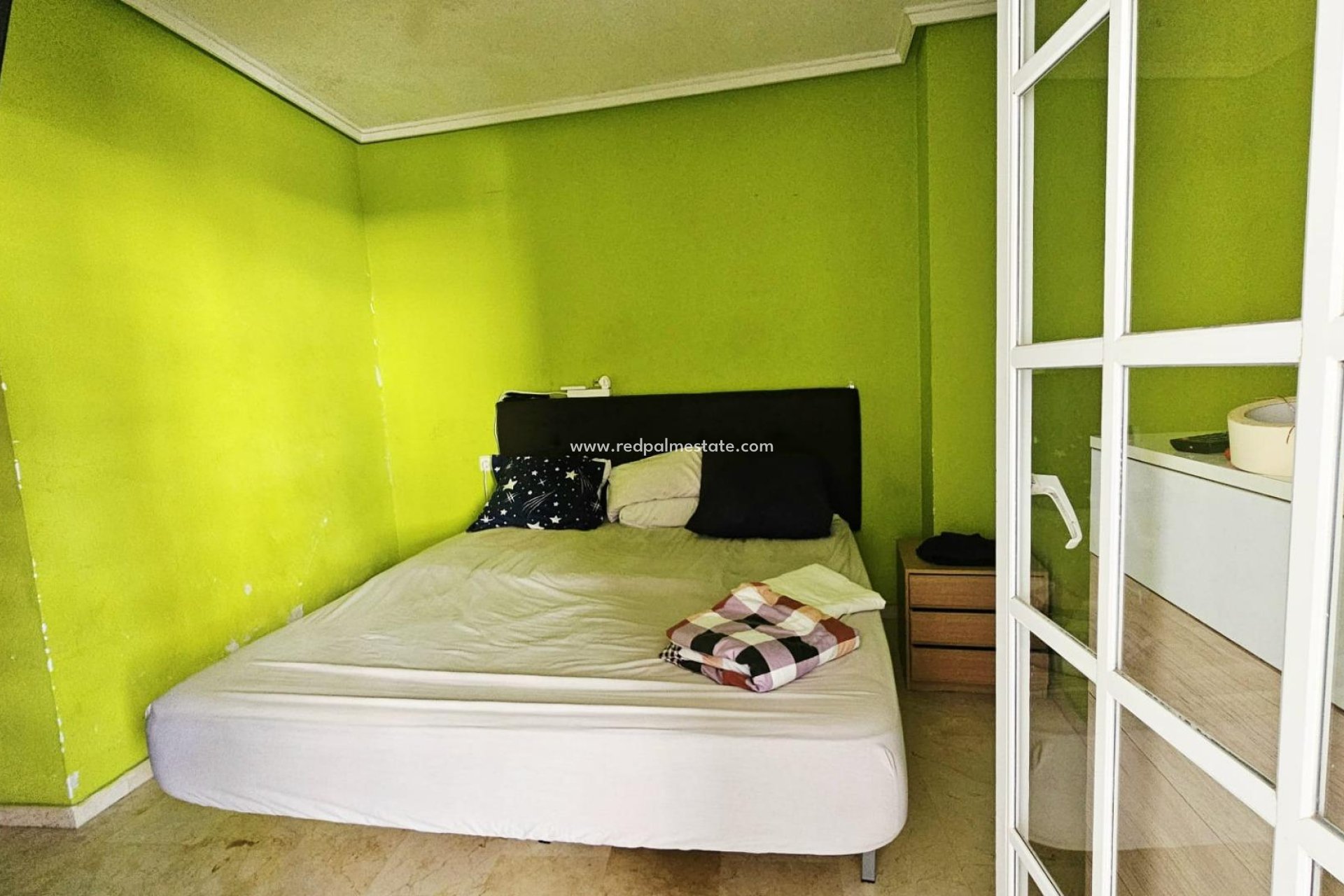 Resale - Apartment -
Torrevieja - Playa de los Locos