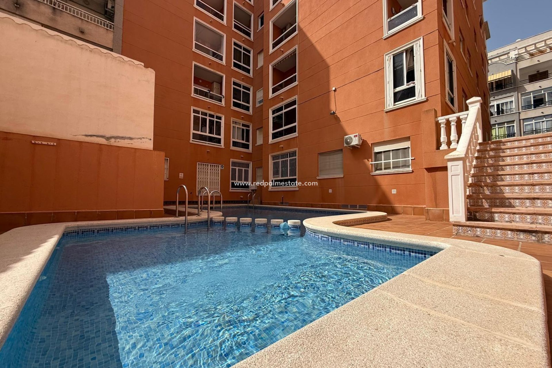 Resale - Apartment -
Torrevieja - Playa de los Locos