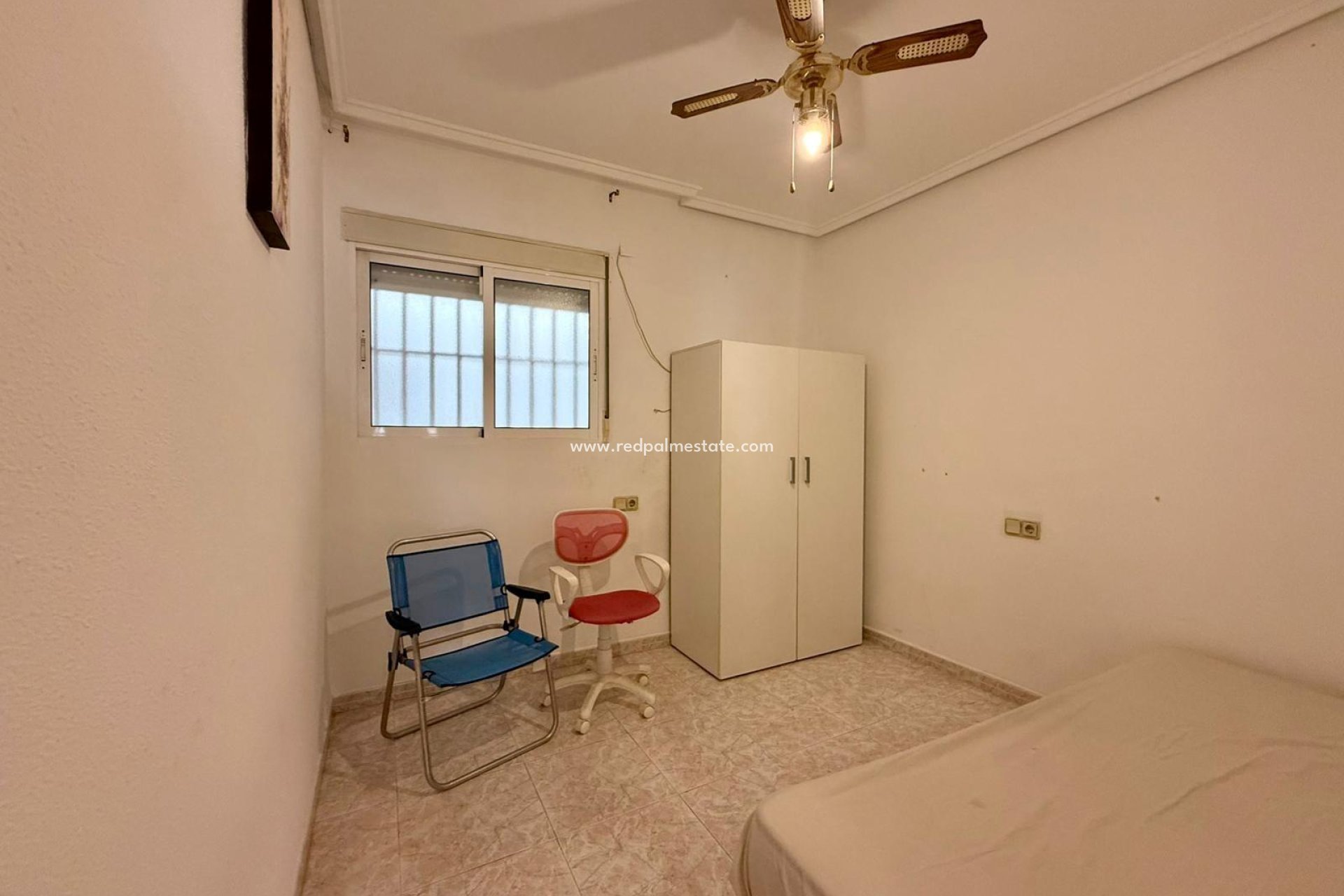Resale - Apartment -
Torrevieja - Playa de los Locos