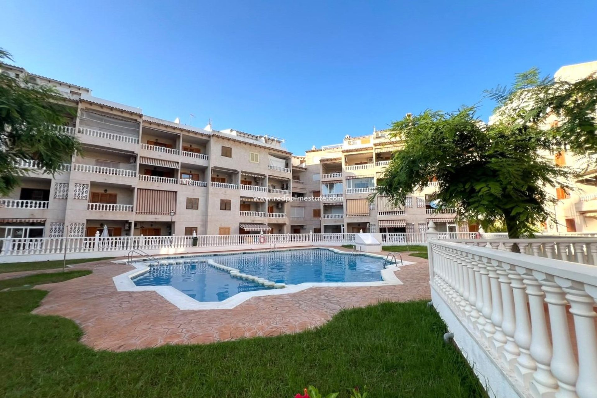 Resale - Apartment -
Torrevieja - Playa de los Locos