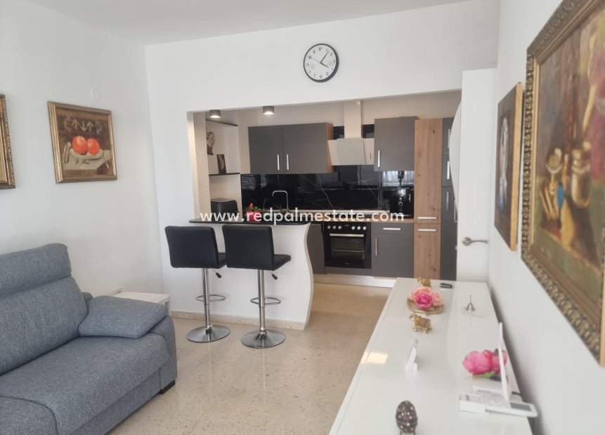 Resale - Apartment -
Torrevieja - Playa de los Locos