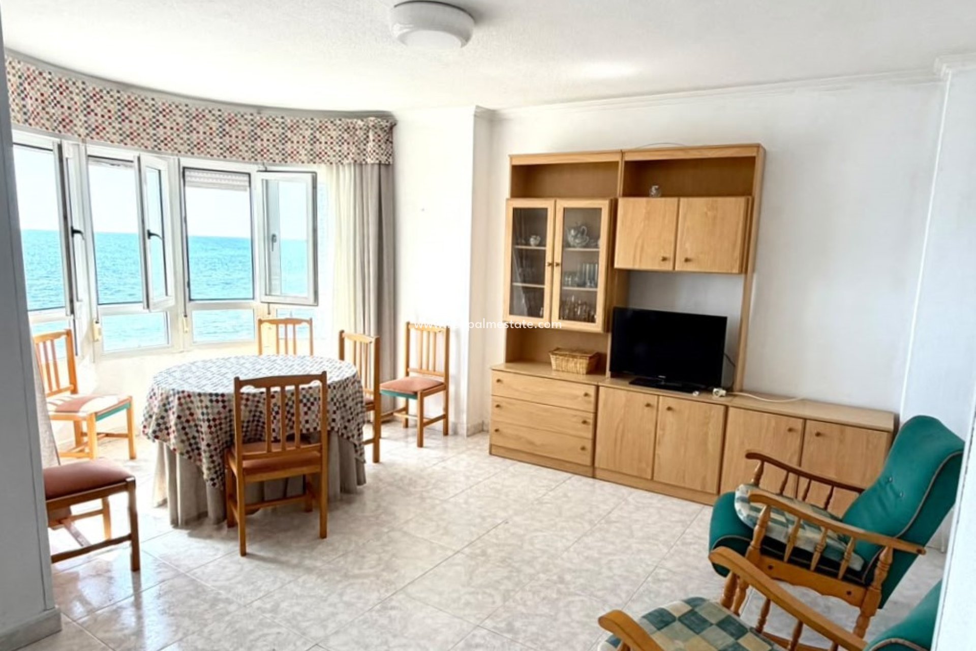 Resale - Apartment -
Torrevieja - Playa de los Locos