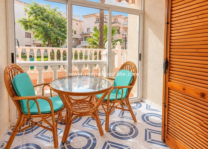 Resale - Apartment -
Torrevieja - Playa de los Locos