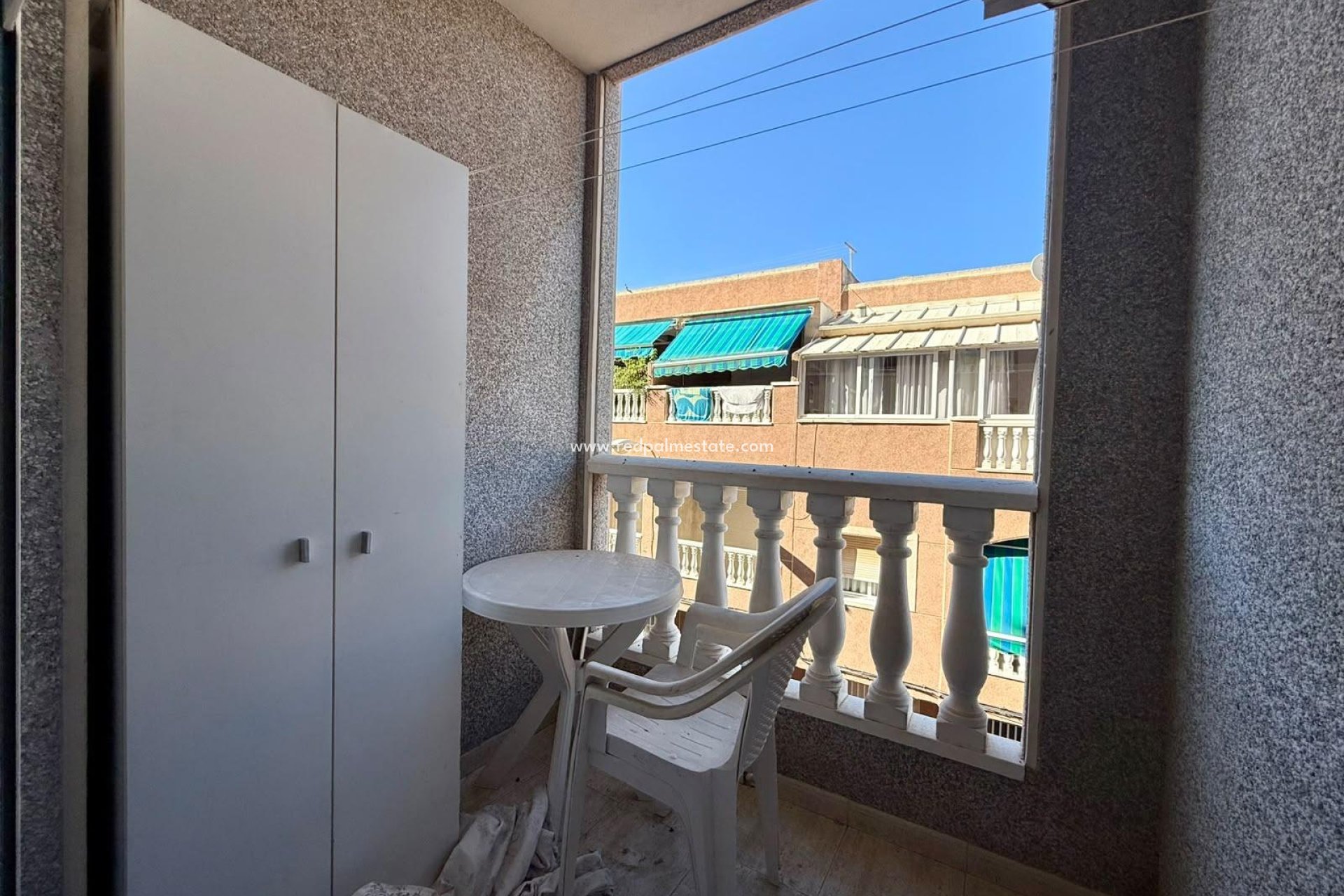 Resale - Apartment -
Torrevieja - Playa de los Locos