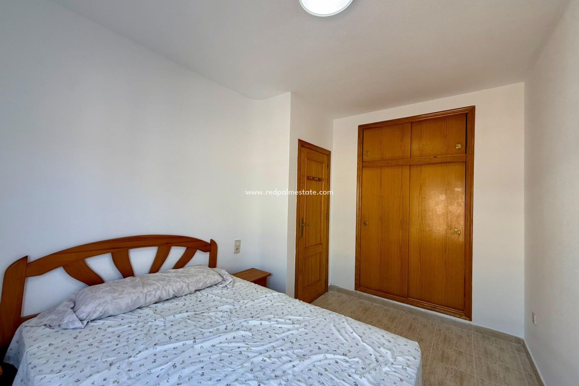 Resale - Apartment -
Torrevieja - Playa de los Locos