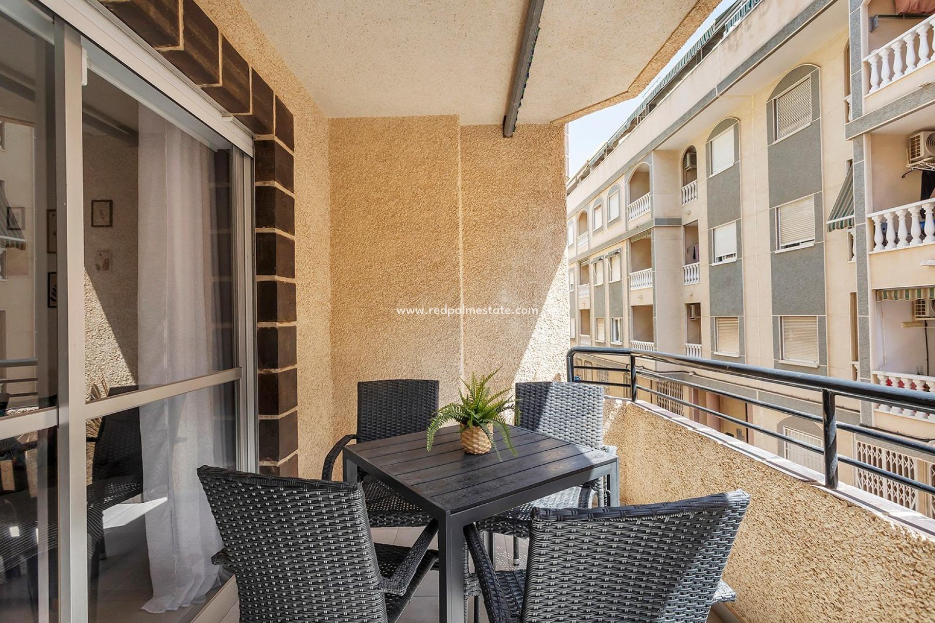 Resale - Apartment -
Torrevieja - Playa de los Locos
