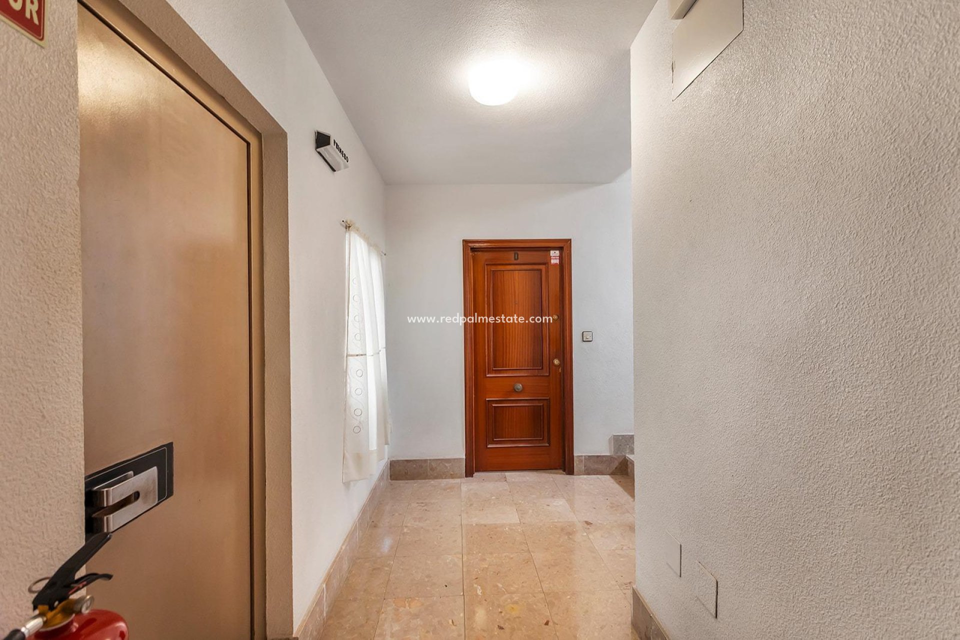 Resale - Apartment -
Torrevieja - Playa de los Locos