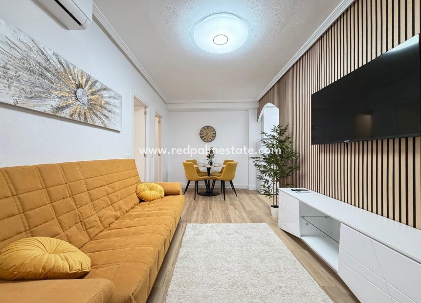 Resale - Apartment -
Torrevieja - Playa de los Locos