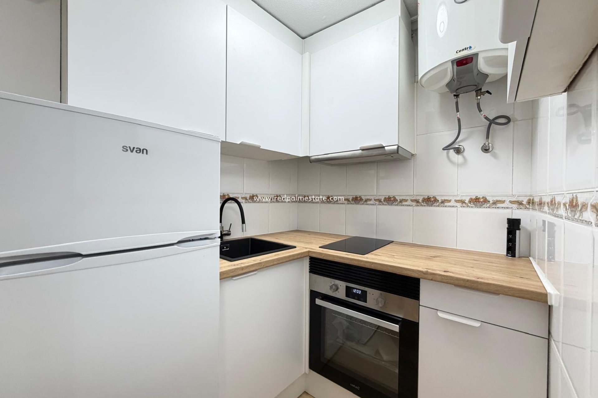 Resale - Apartment -
Torrevieja - Playa de los Locos