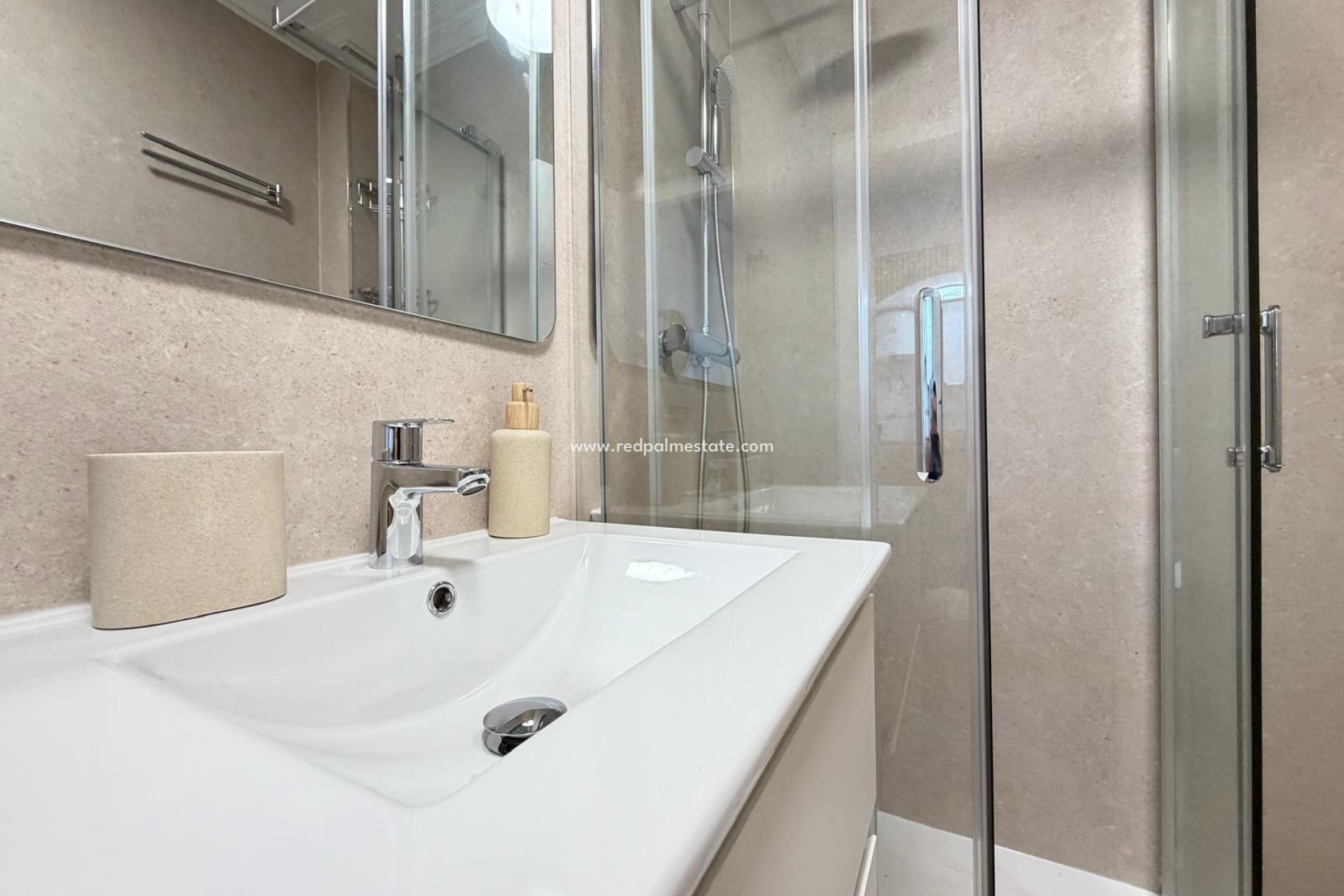 Resale - Apartment -
Torrevieja - Playa de los Locos