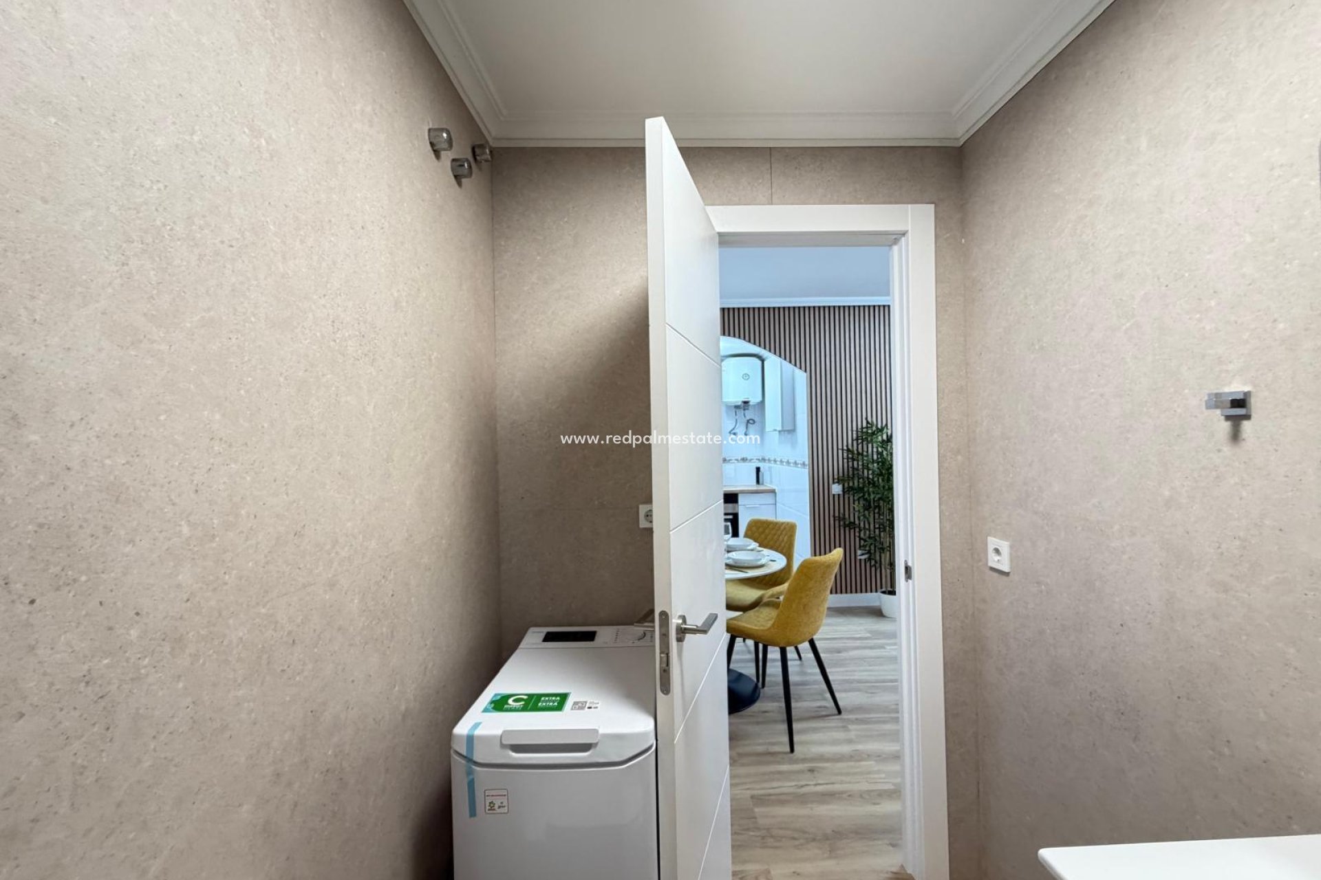 Resale - Apartment -
Torrevieja - Playa de los Locos