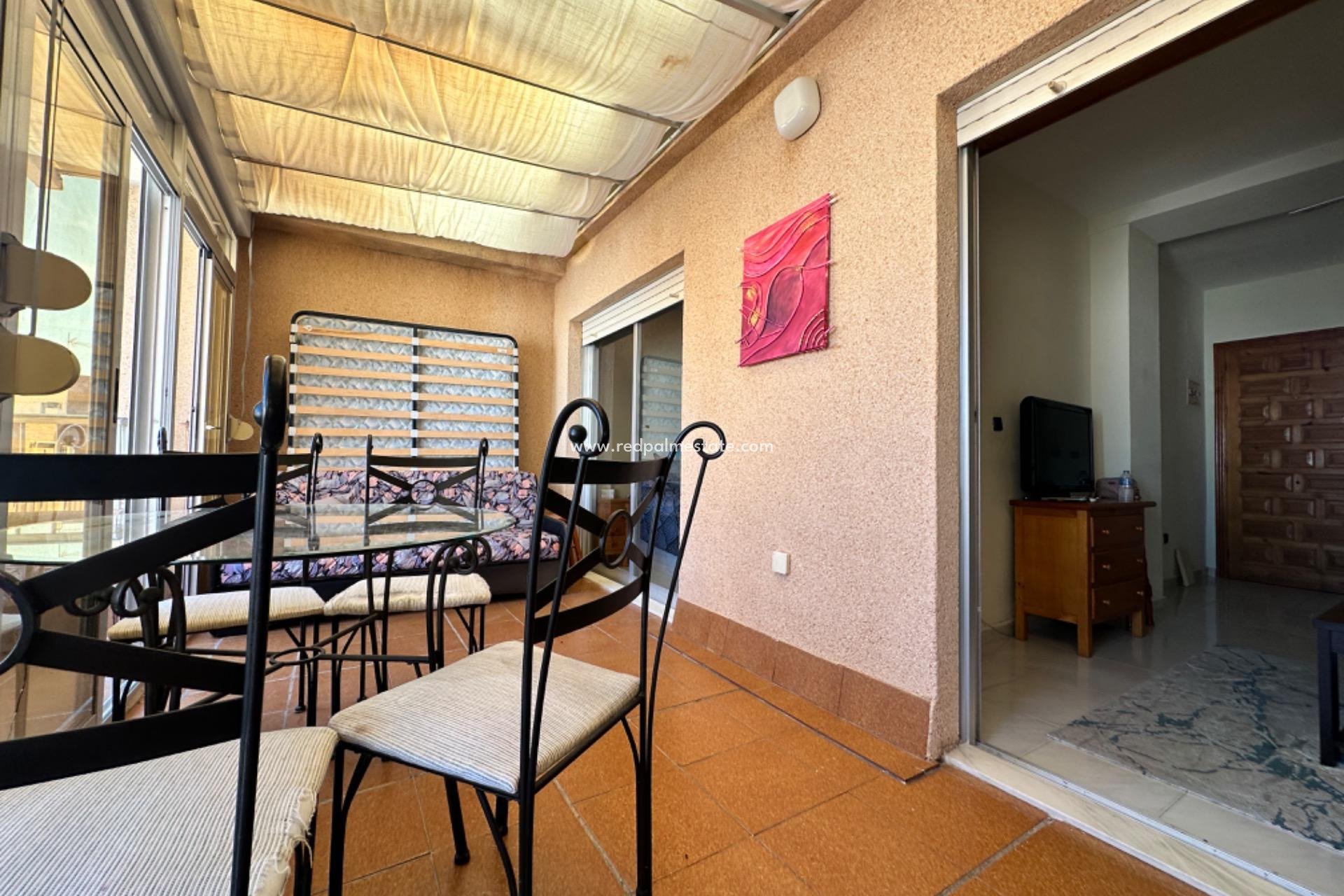 Resale - Apartment -
Torrevieja - Playa de los Locos